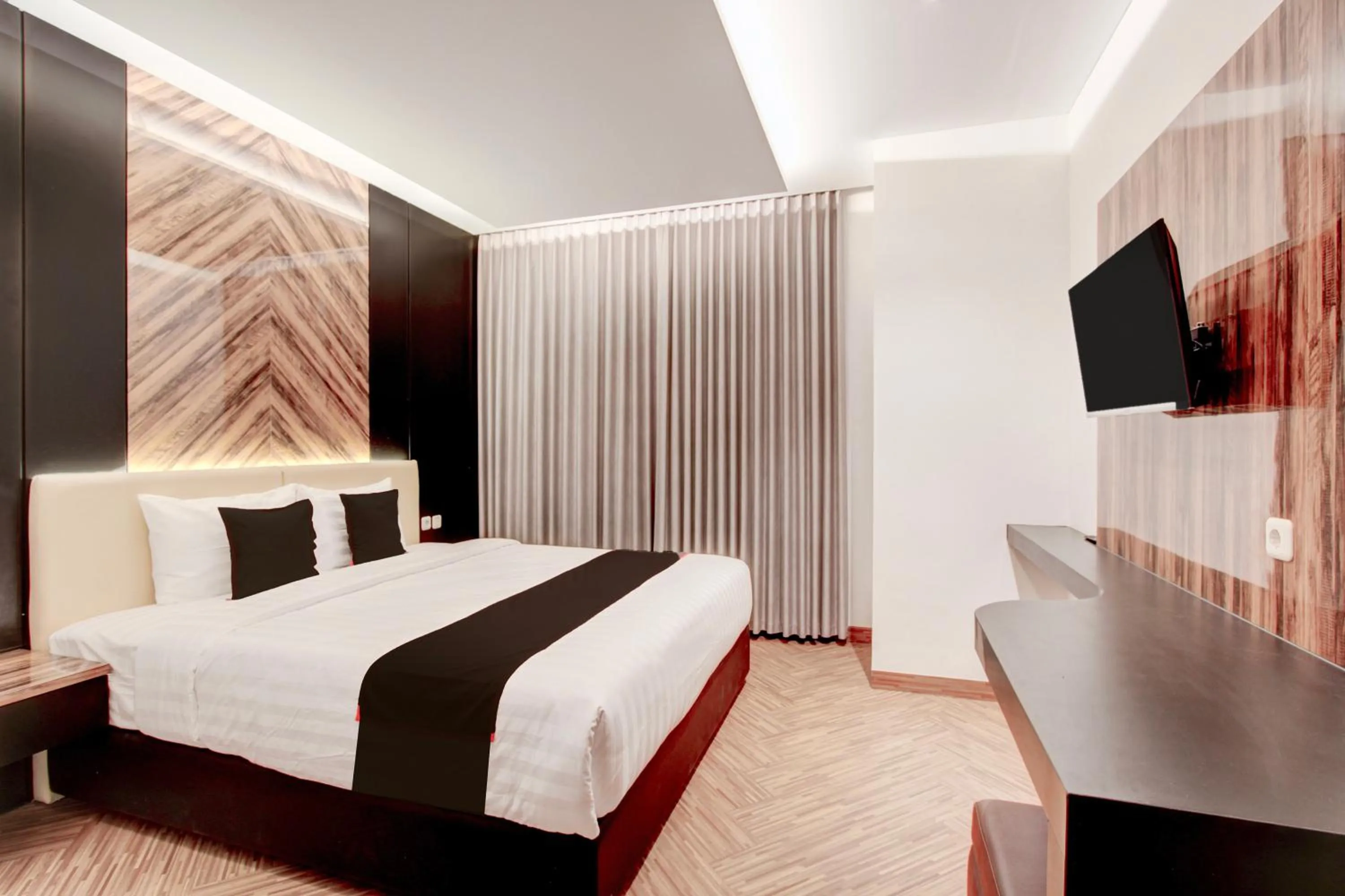 Bedroom, Bed in Townhouse OAK Near The Park Mall Semarang Formerly Semarang Boutique Hotel