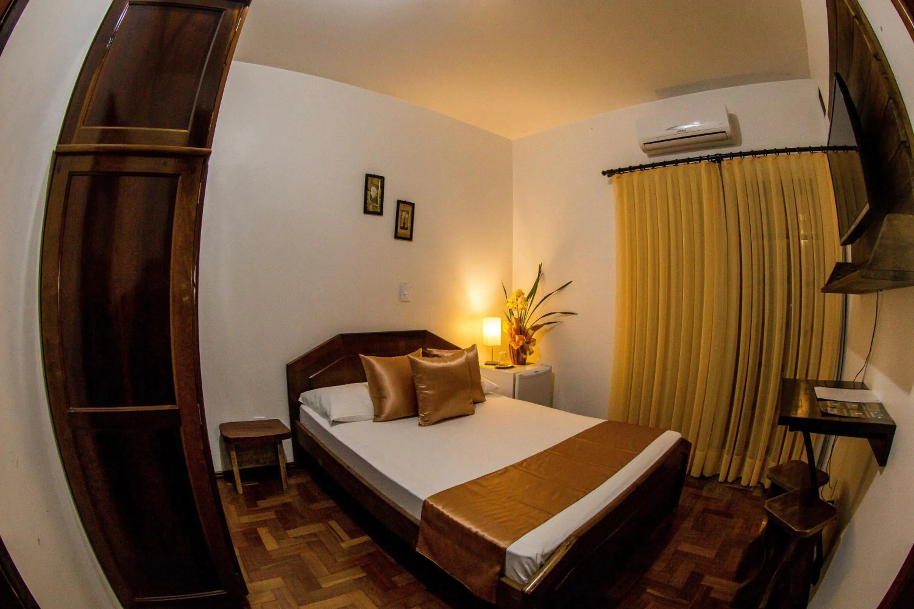 Single Room with Balcony - single occupancy in Pousada Casarão