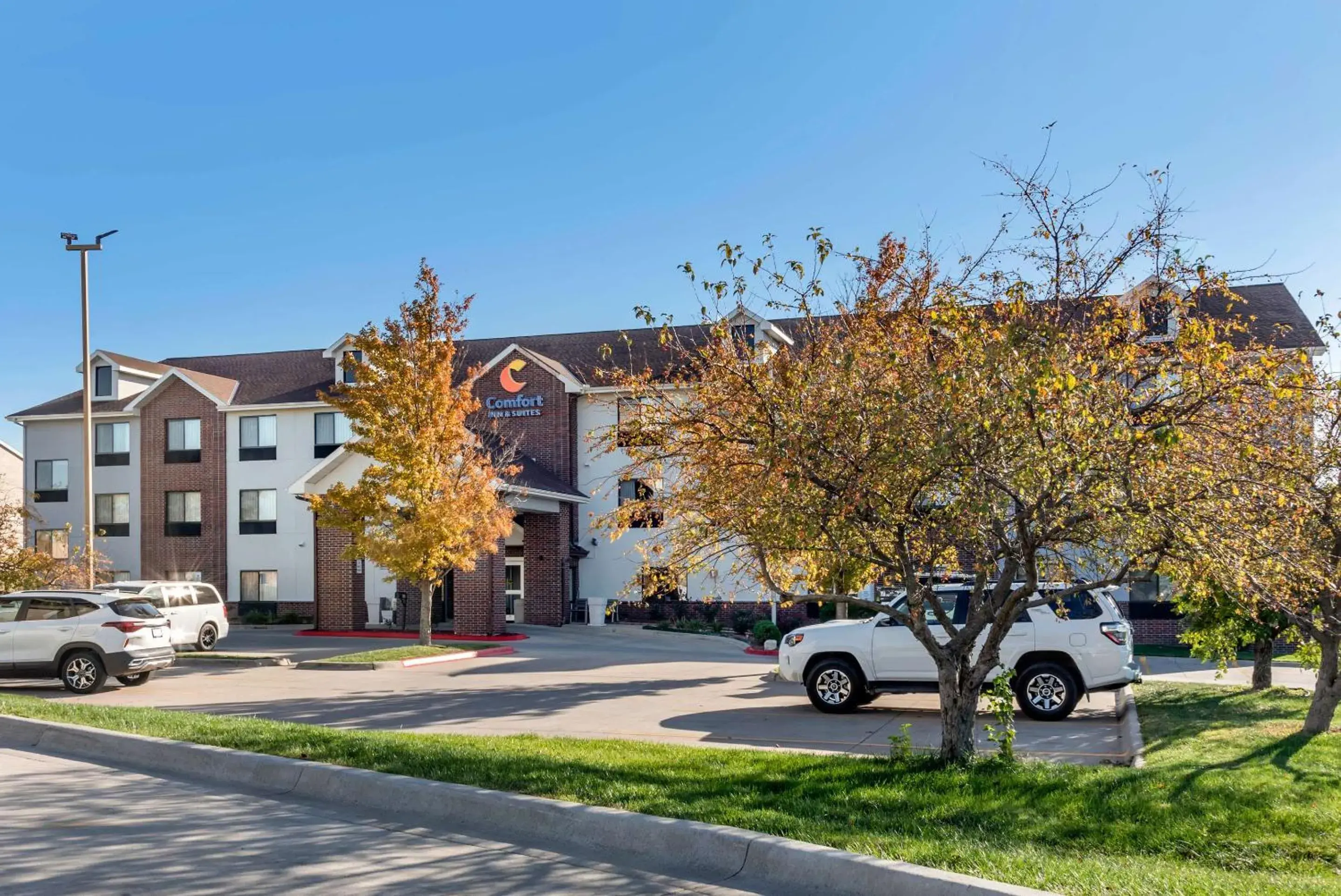 Property building in Comfort Inn & Suites Emporia Property building in Comfort Inn & Suites Emporia