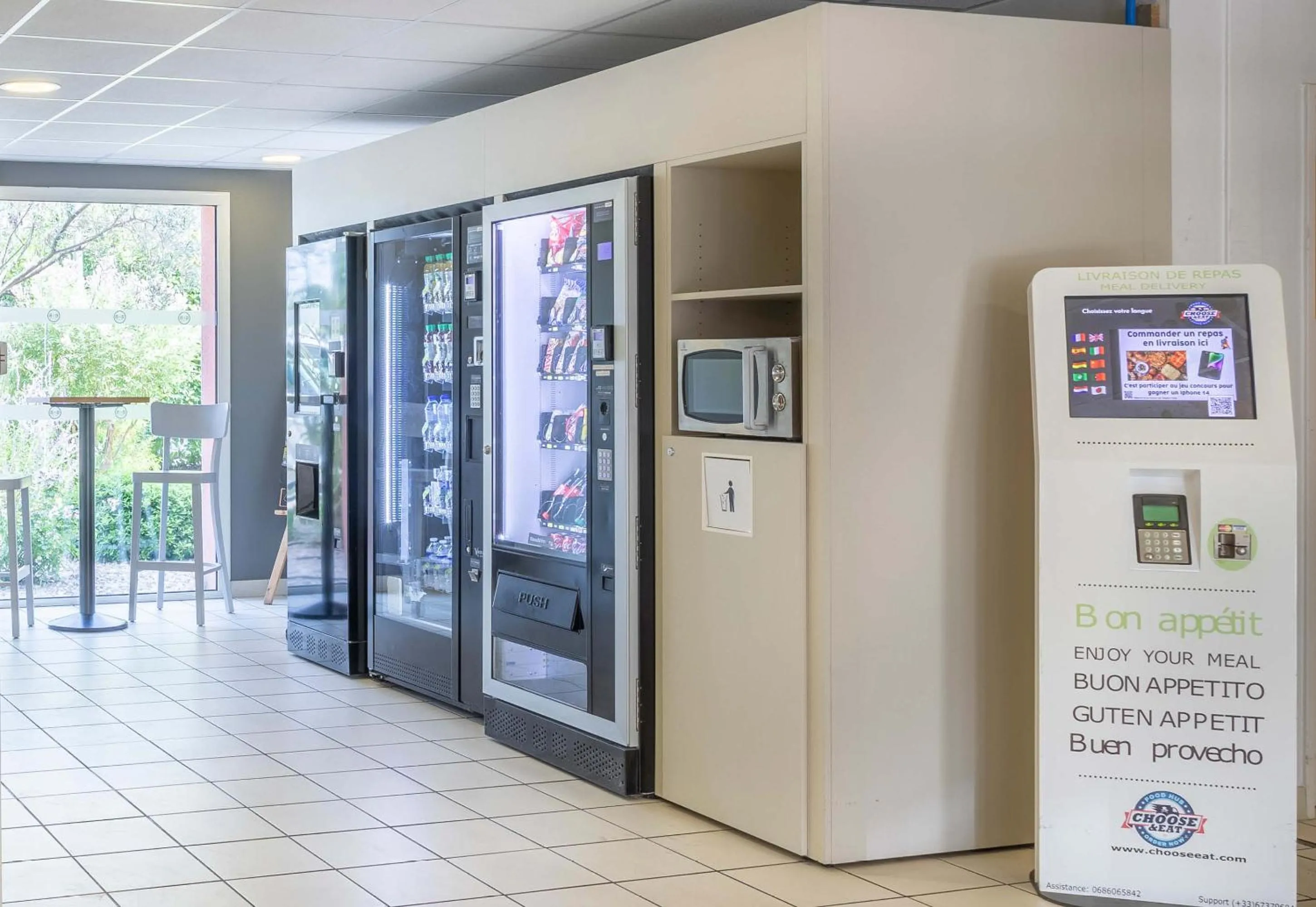 Lobby or reception in B&B HOTEL Marseille Aéroport Saint-Victoret