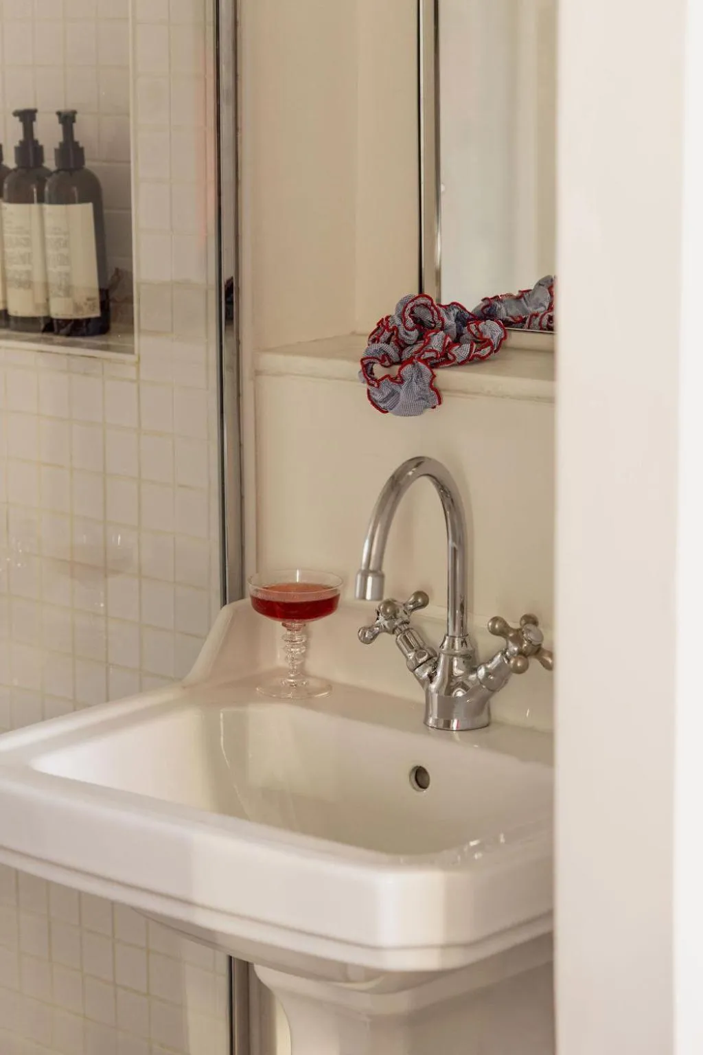 Bathroom in Le Pigalle, a Member of Design Hotels