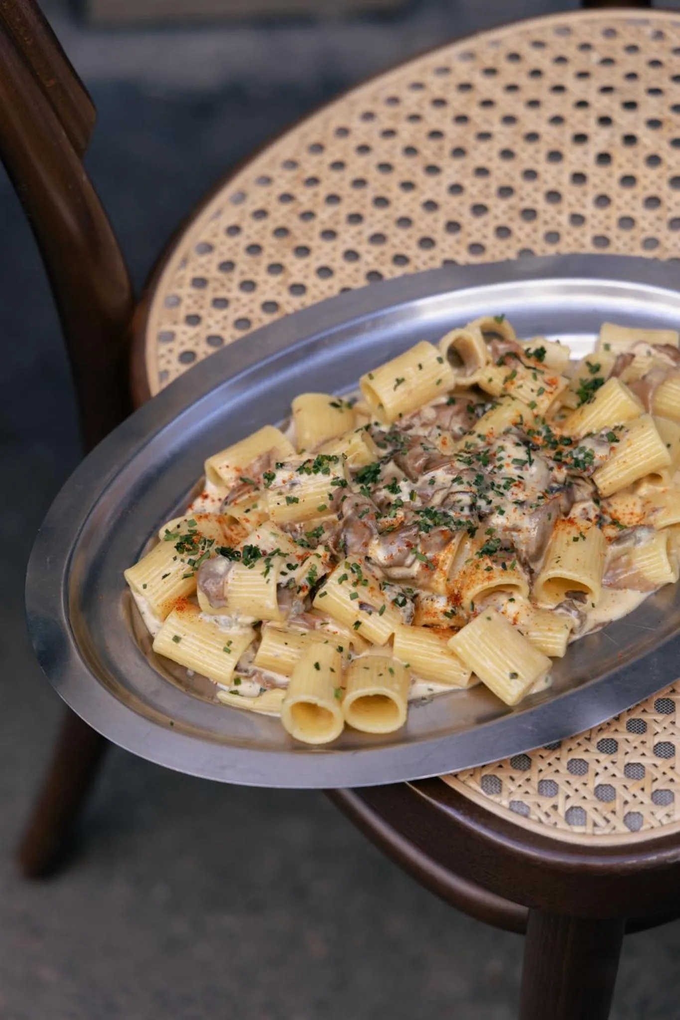 Restaurant/places to eat in Le Pigalle, a Member of Design Hotels