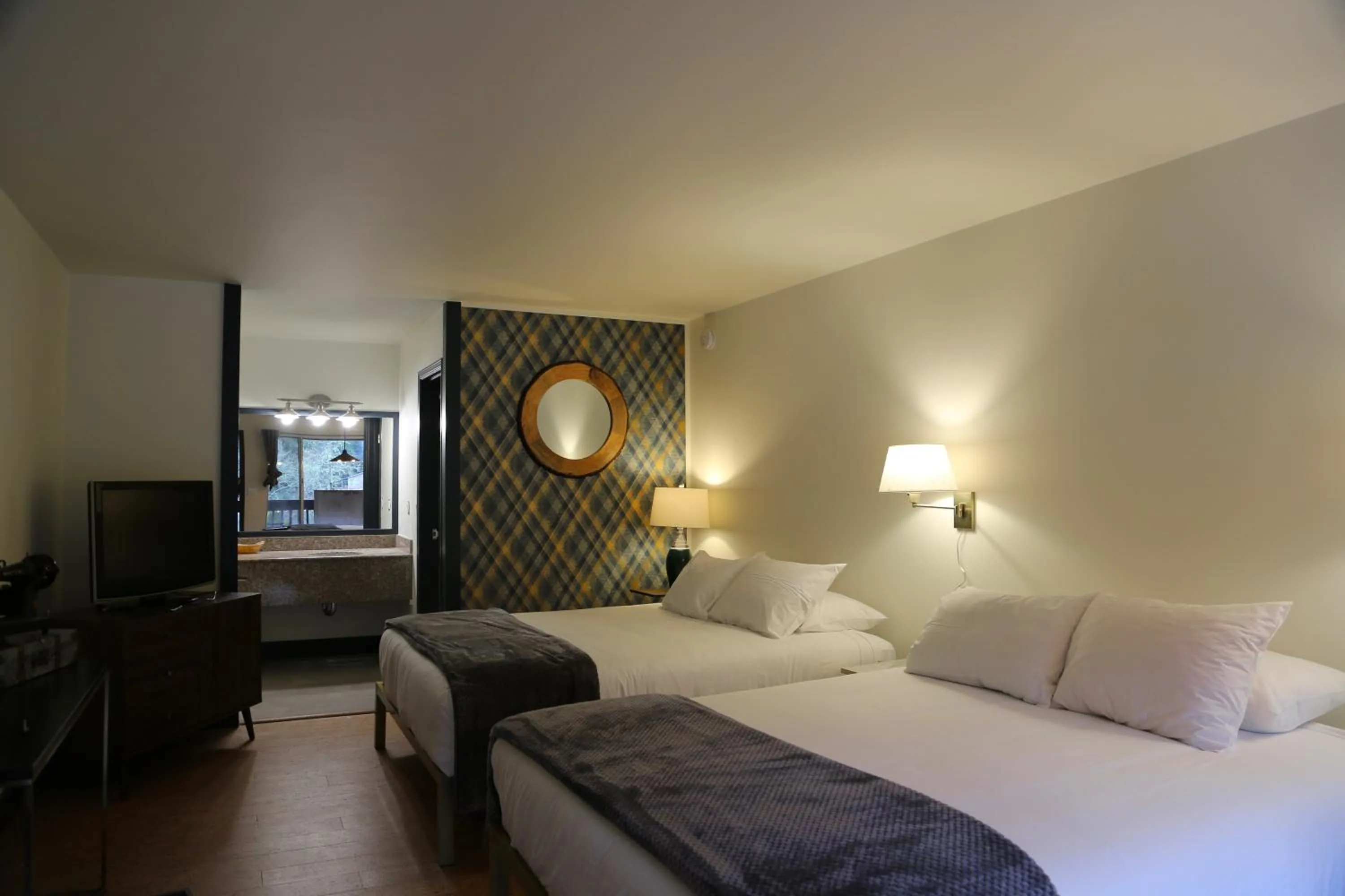 Bed in The Occidental Lodge