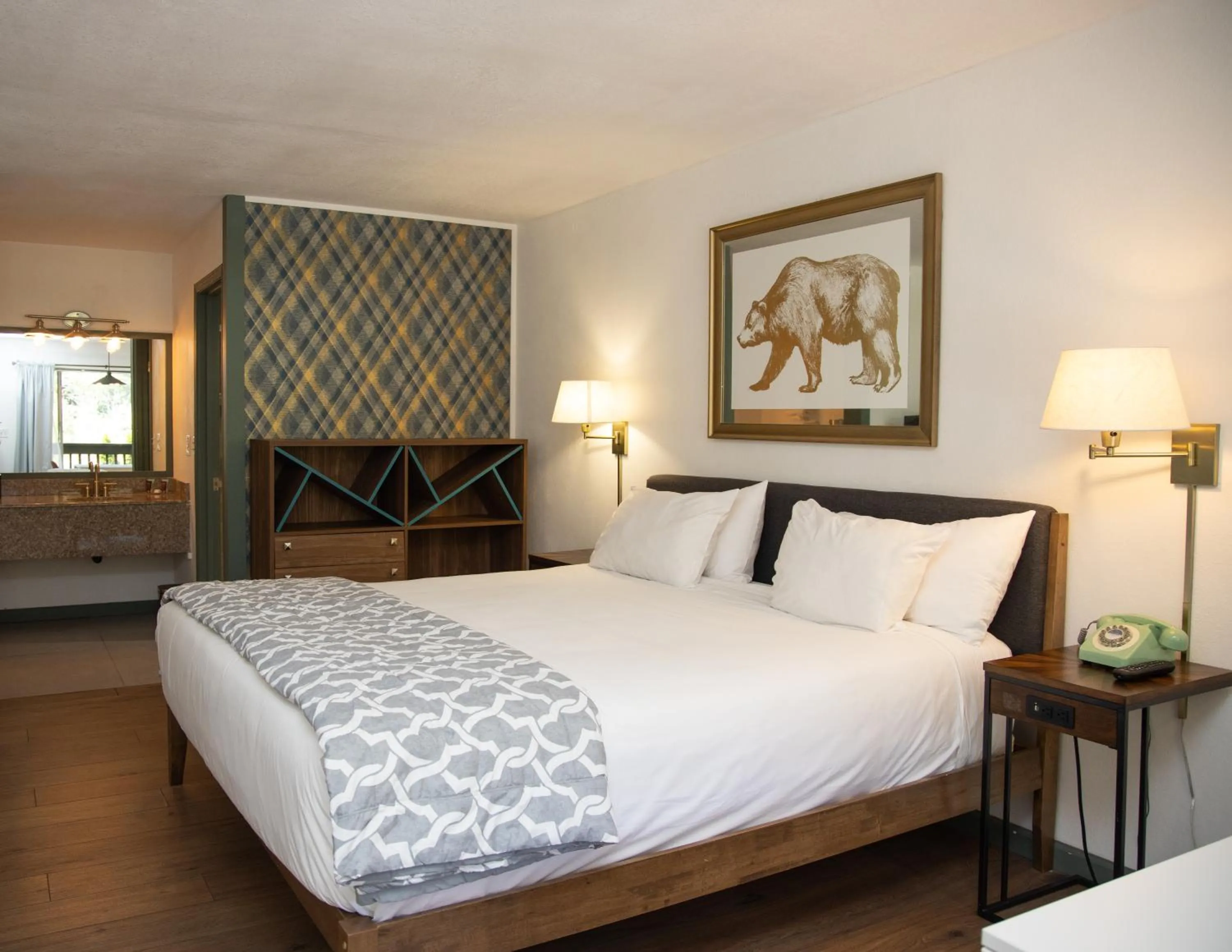 Bed in The Occidental Lodge