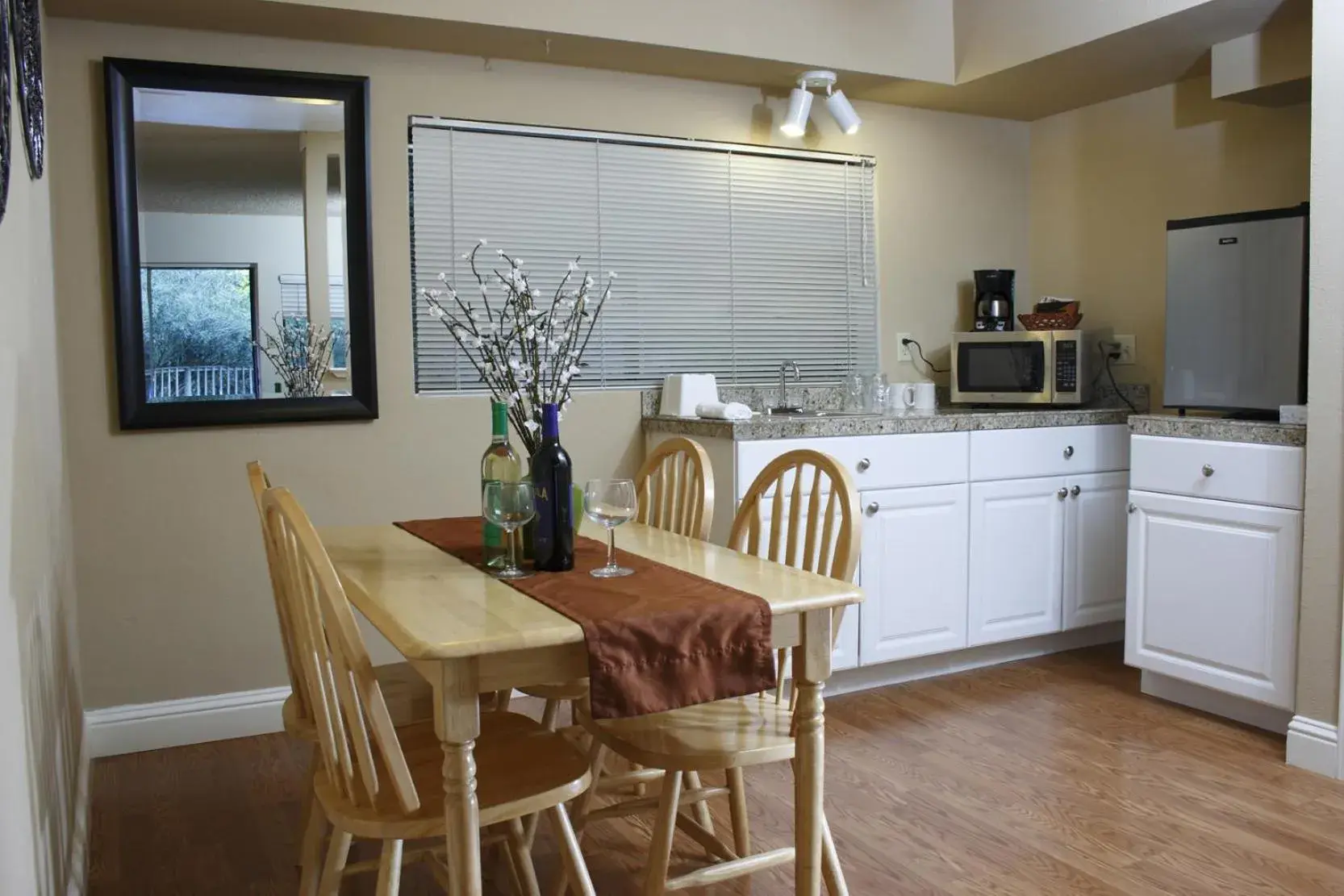 Dining area in The Occidental Lodge Dining area in The Occidental Lodge