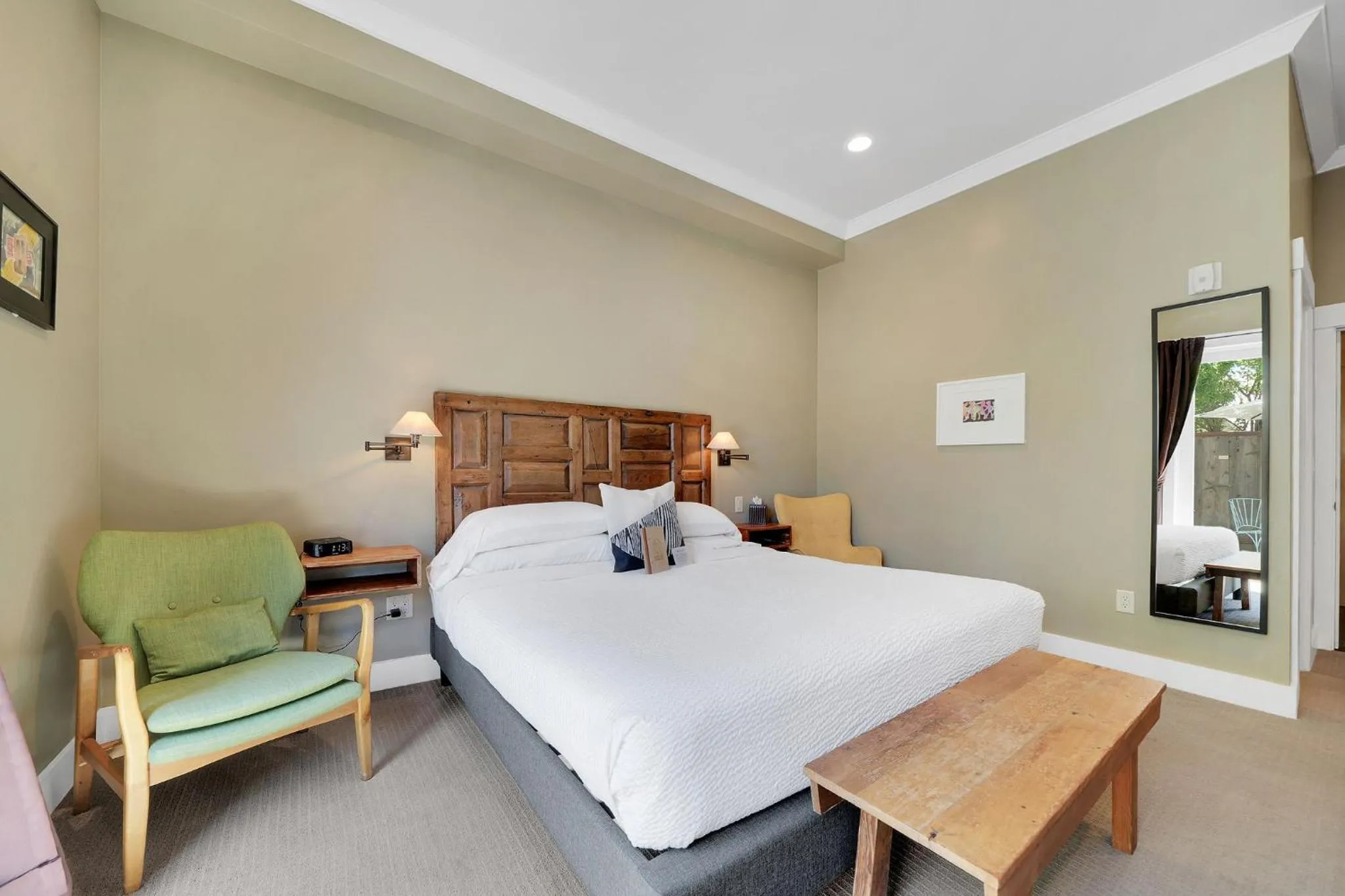 Bed in Hanford House