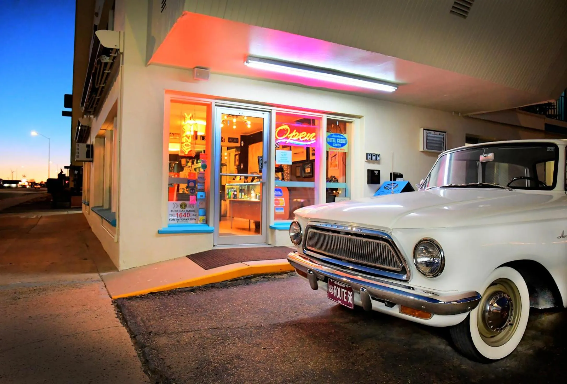 Facade/entrance in Roadrunner Lodge Motel