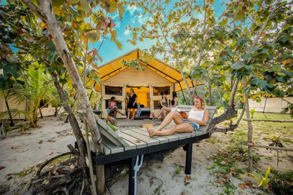 Day in Barefoot Kuata Island Resort