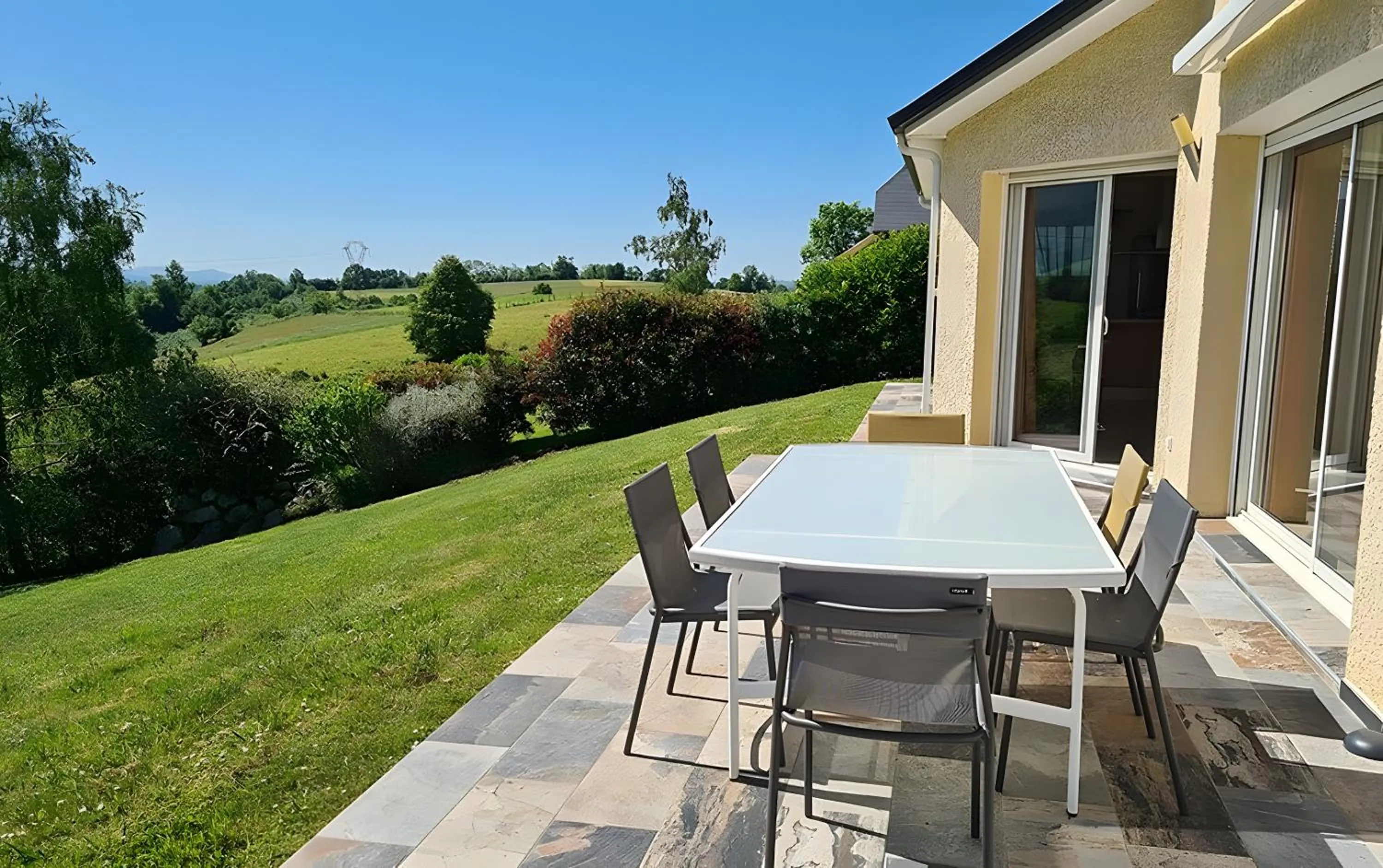 Three-Bedroom House in Gite Gousseau