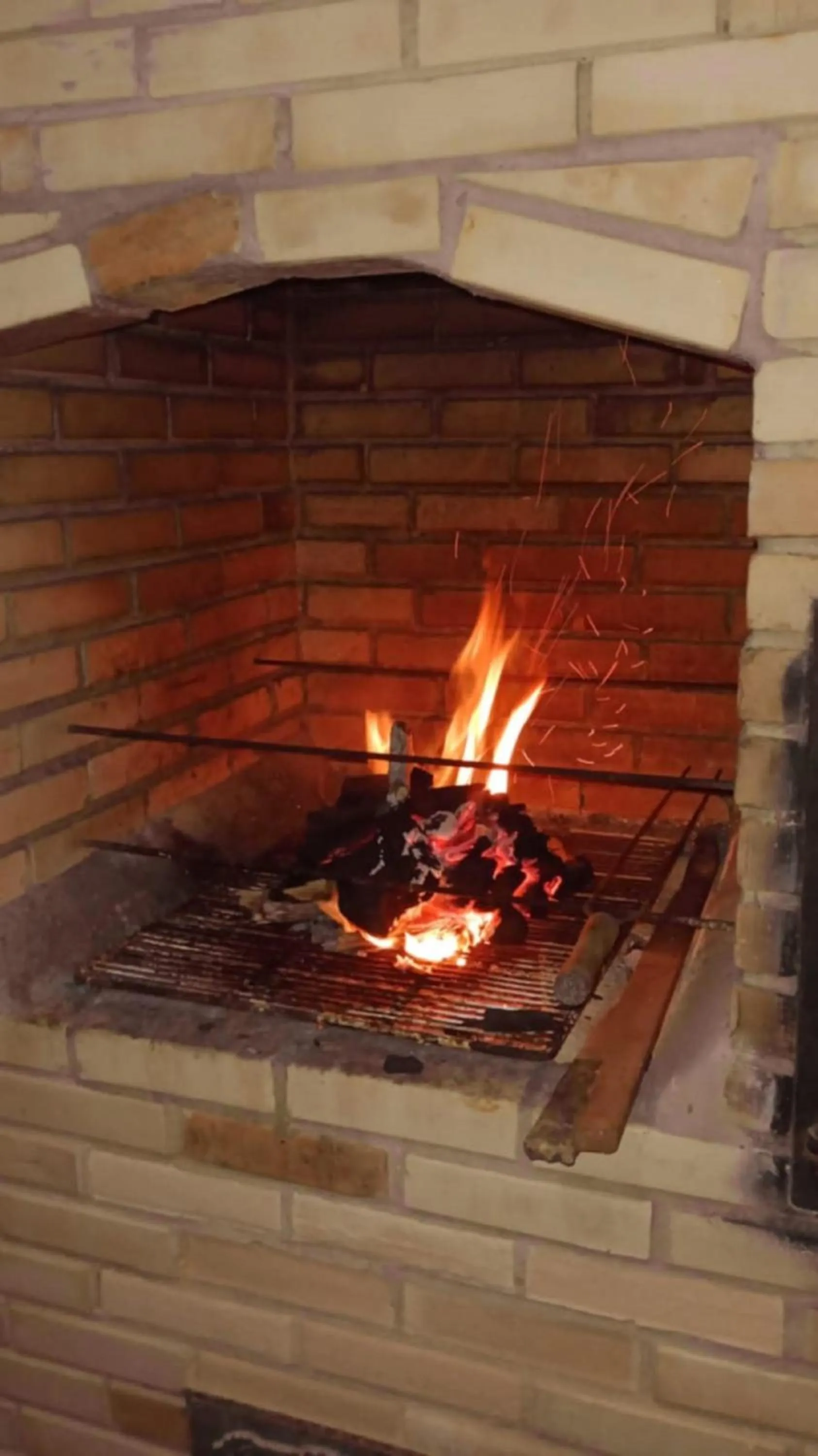 BBQ facilities in Hospedagem La Casa Agus Buzios