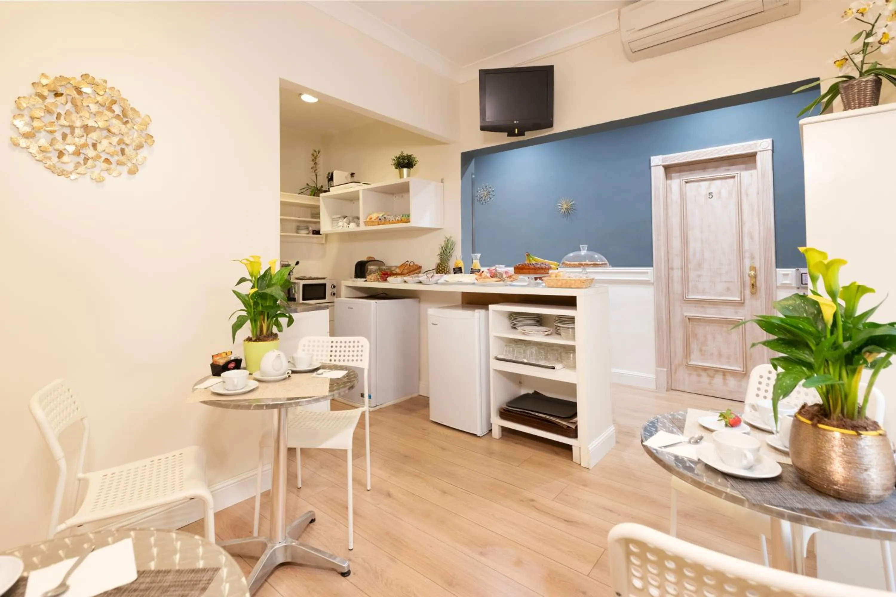 Breakfast in Piccolo Imperiale