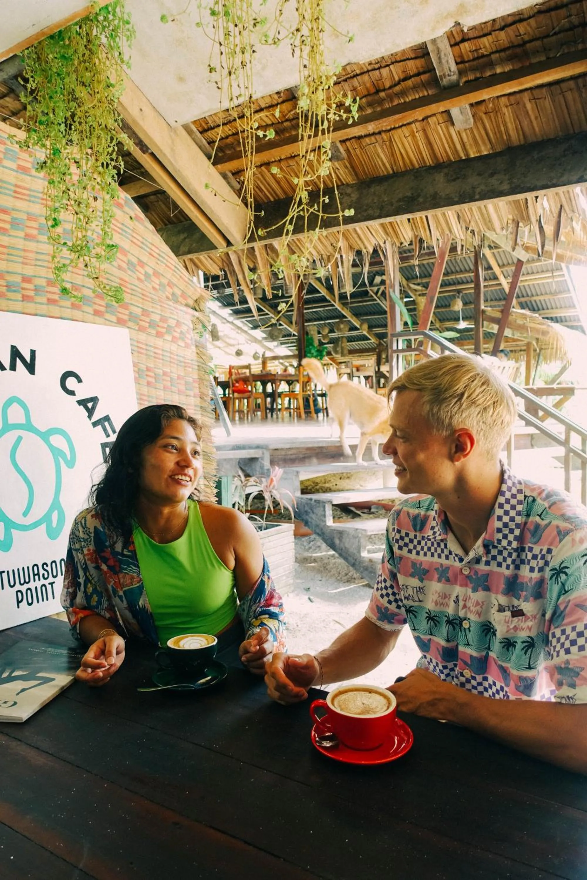 Restaurant/places to eat in Harana Surf Resort