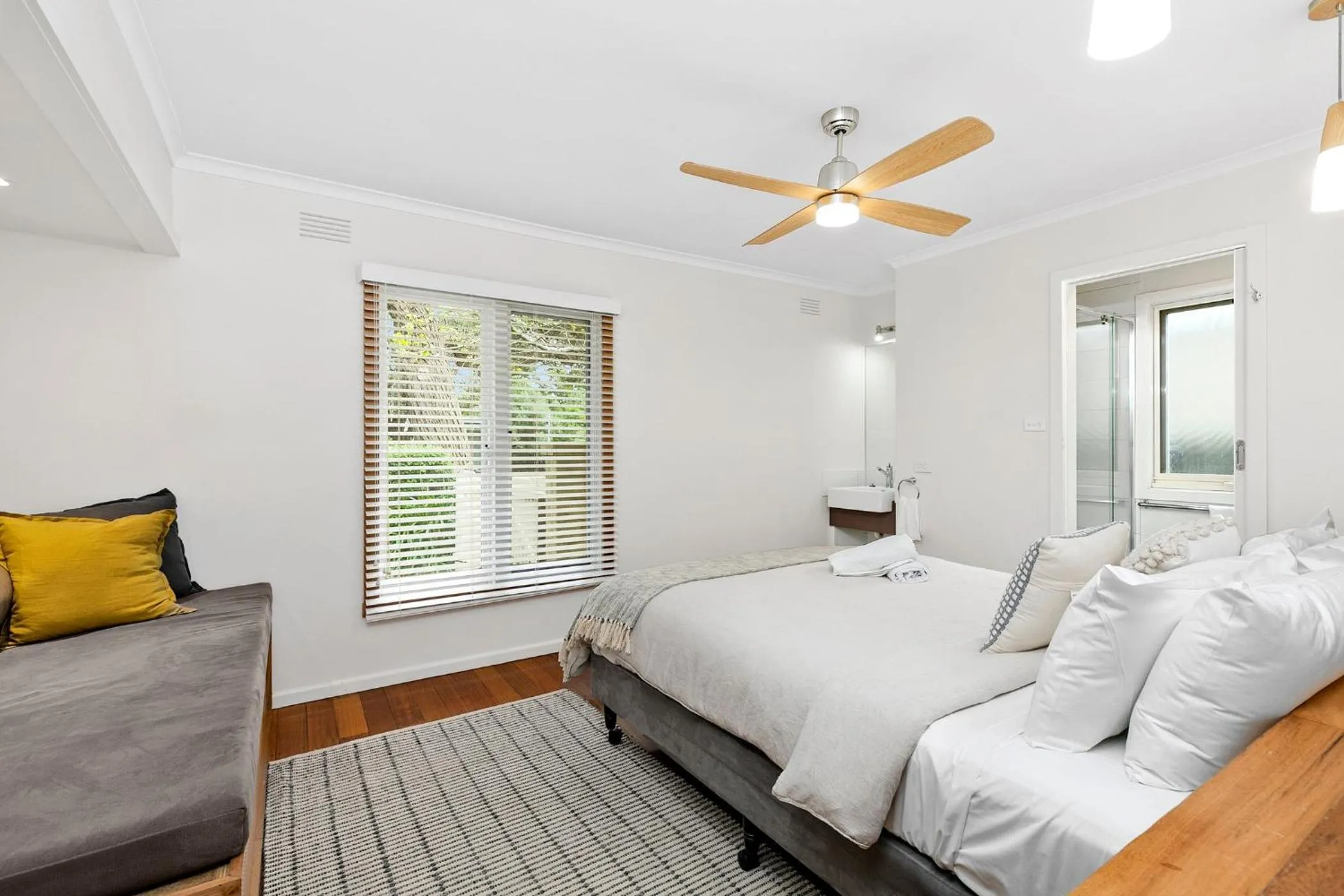 Bed in Seahaven Village