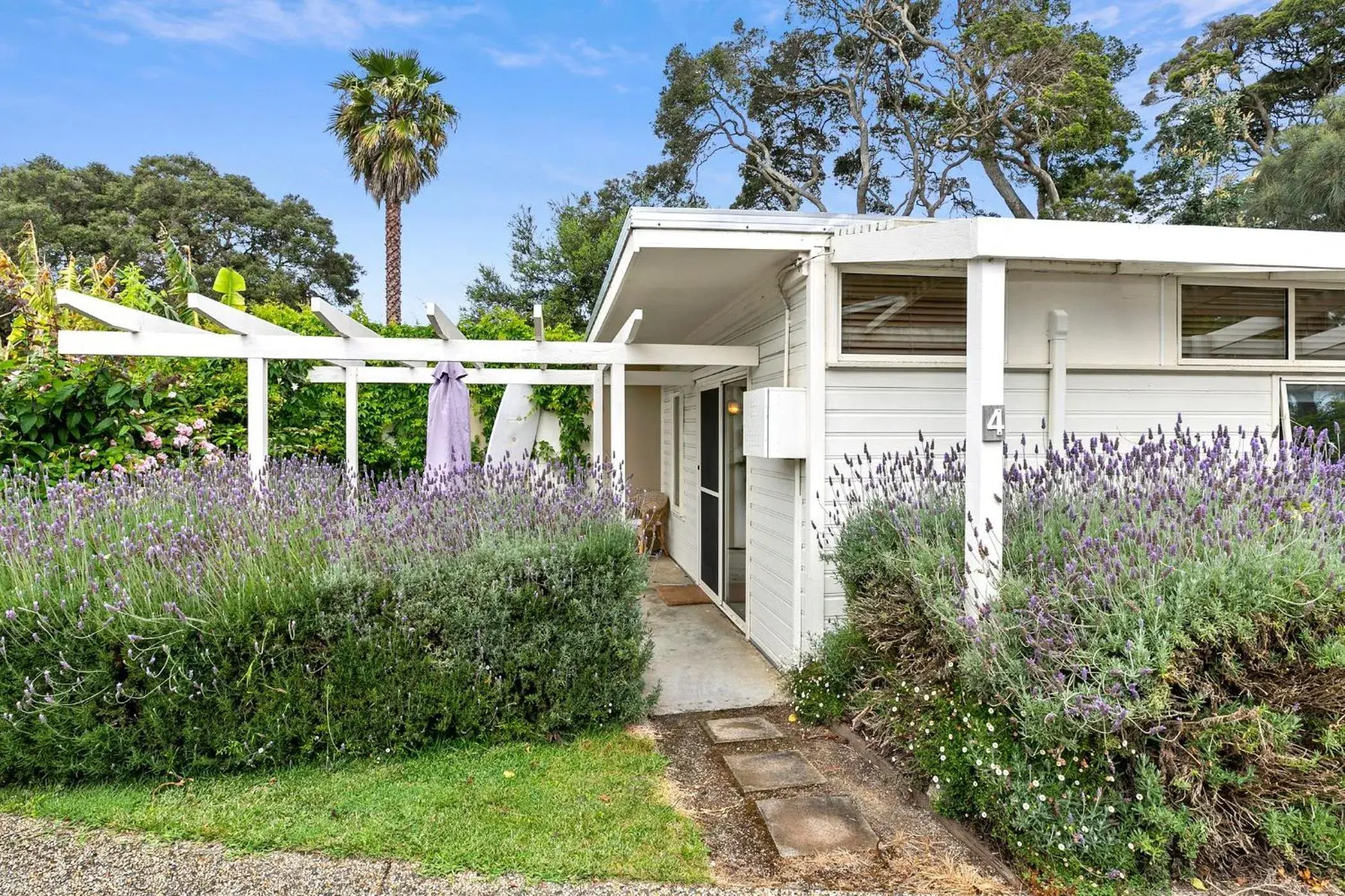 Deluxe Queen Studio in Seahaven Village Deluxe Queen Studio in Seahaven Village