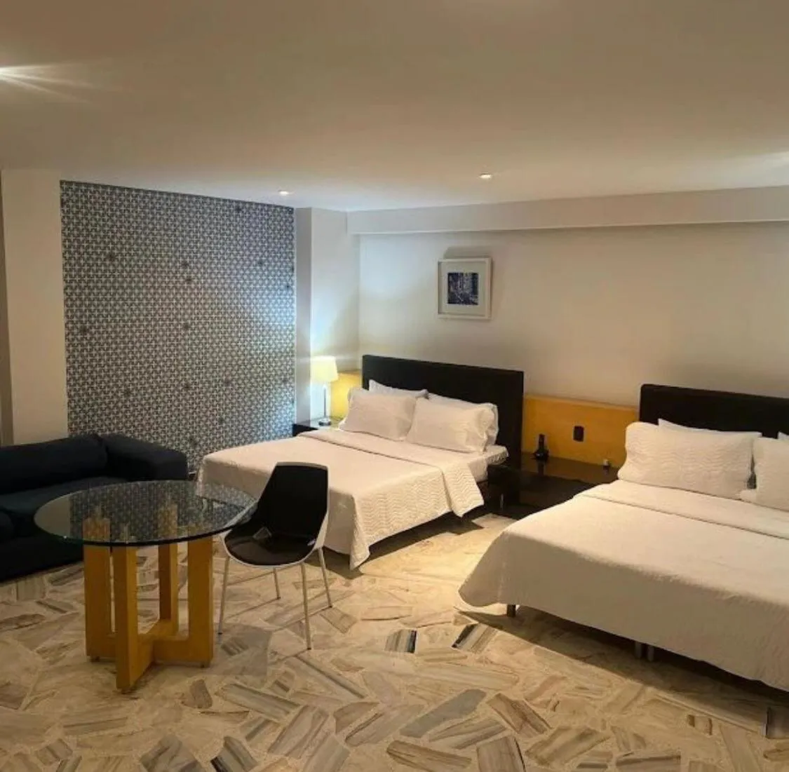 Photo of the whole room, Bed in Hotel King Versalles