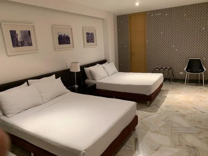 Photo of the whole room, Bed in Hotel King Versalles