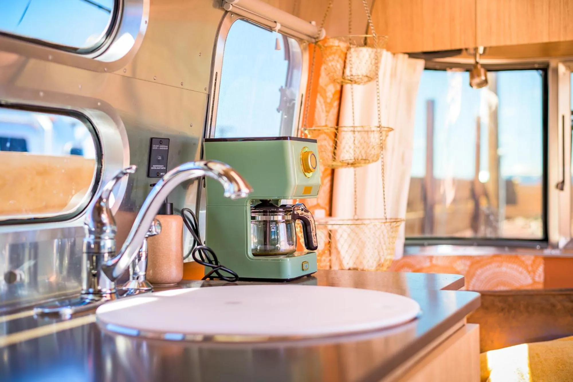 Coffee/tea facilities in The Outpost Grand Canyon