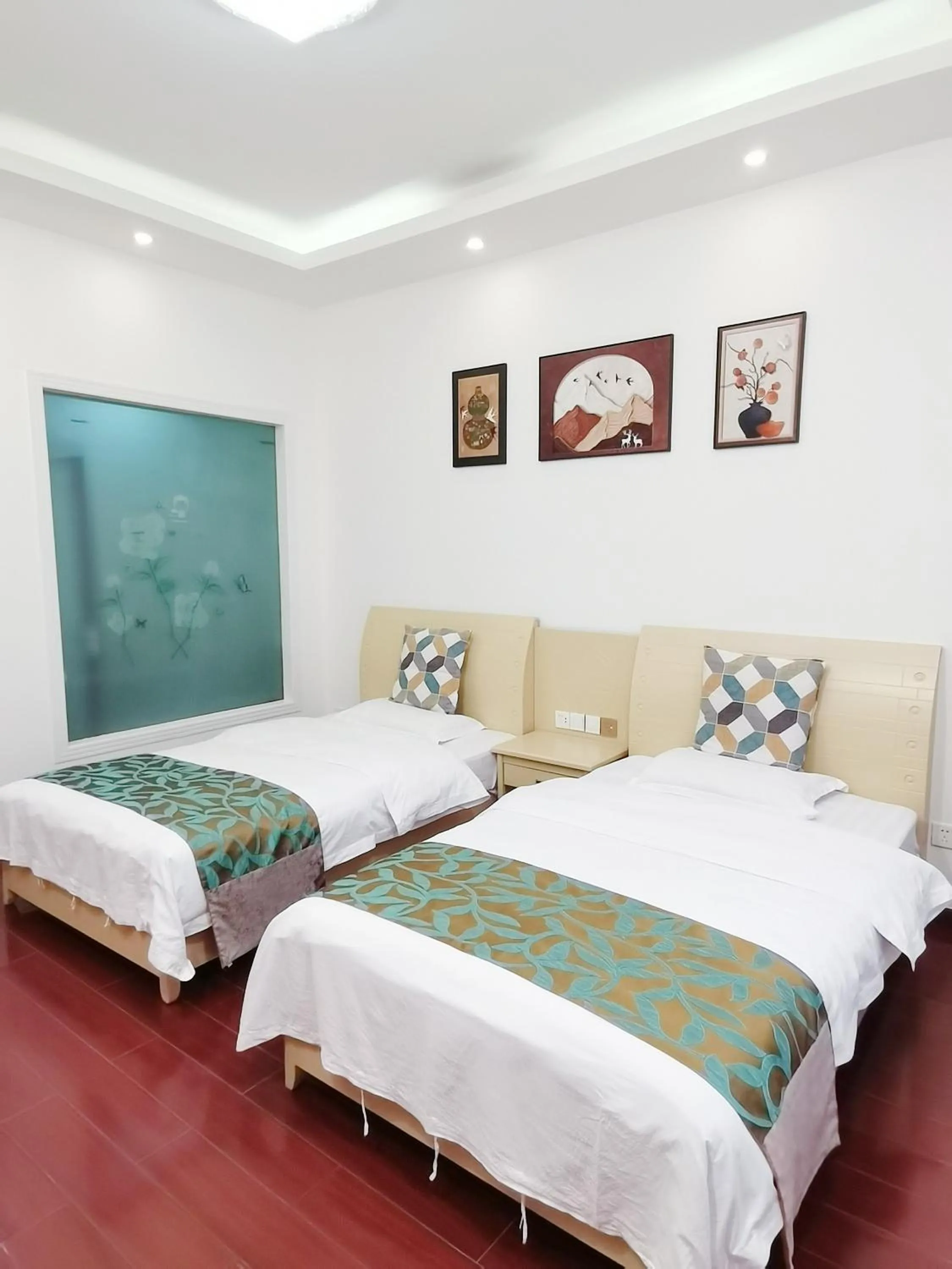 Bedroom, Bed in Emeishan Moon Bay Hotel