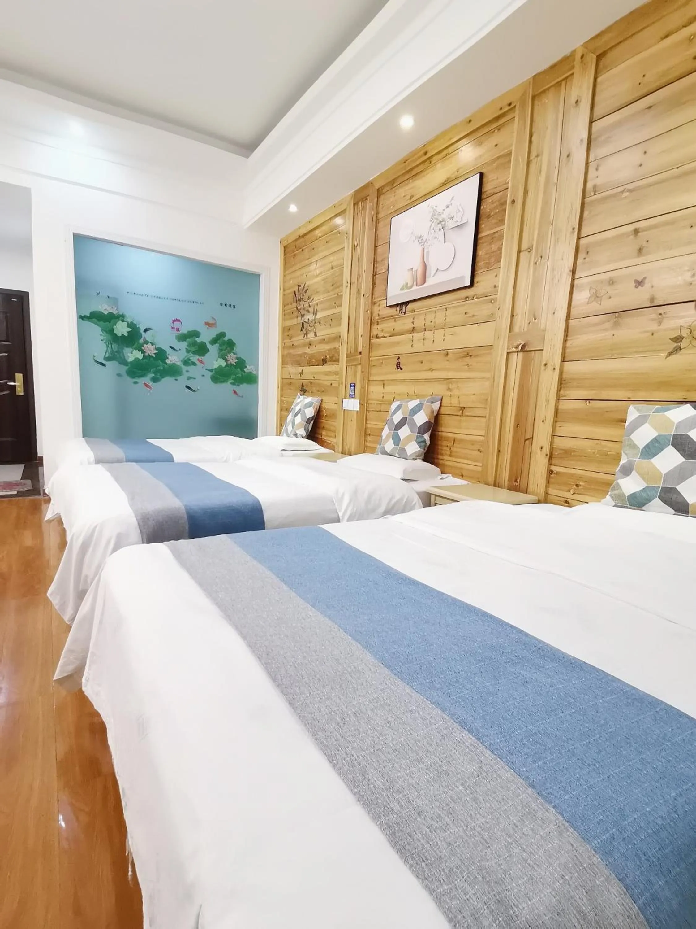 Bed in Emeishan Moon Bay Hotel