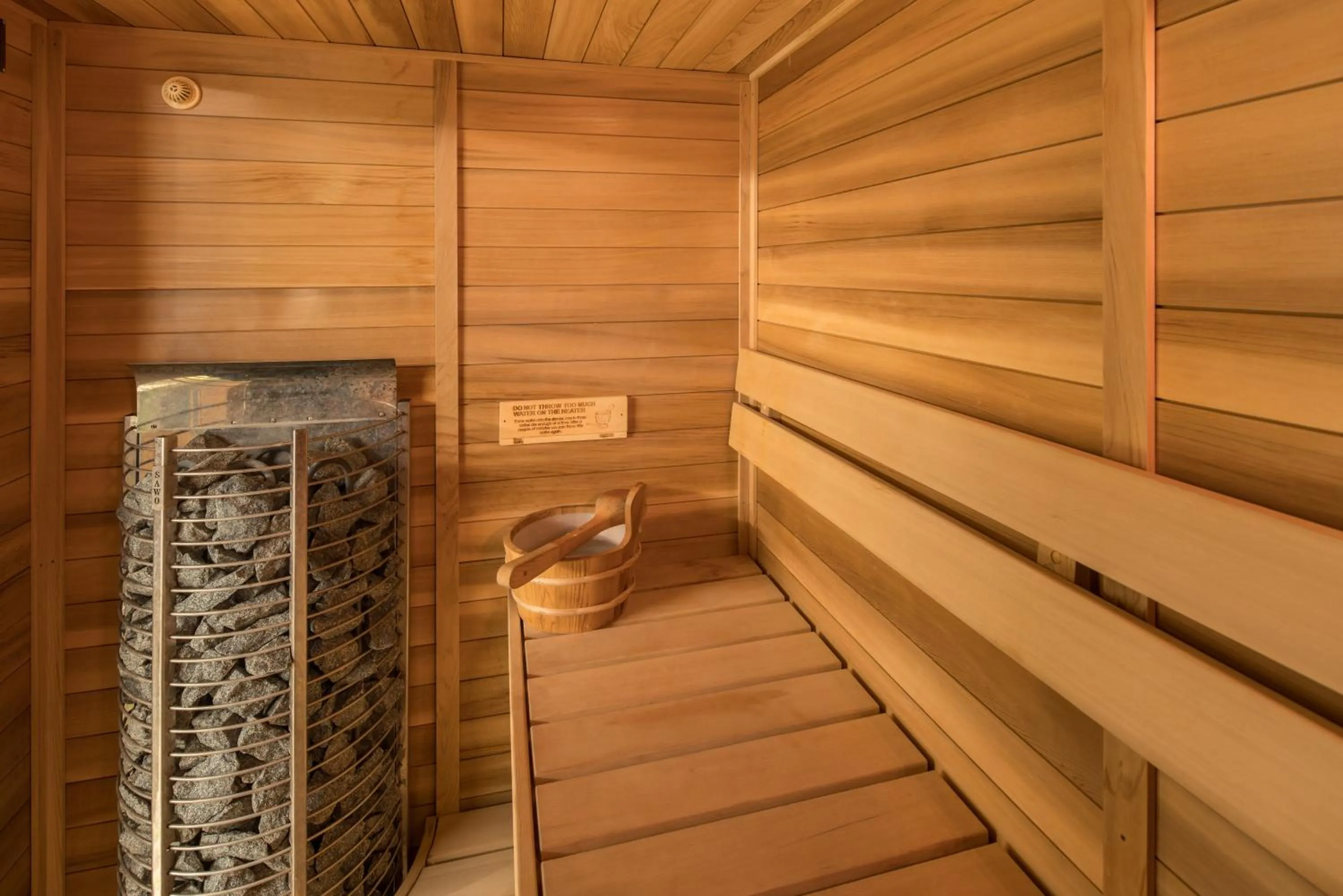 Spa and wellness centre/facilities in Astoria Current