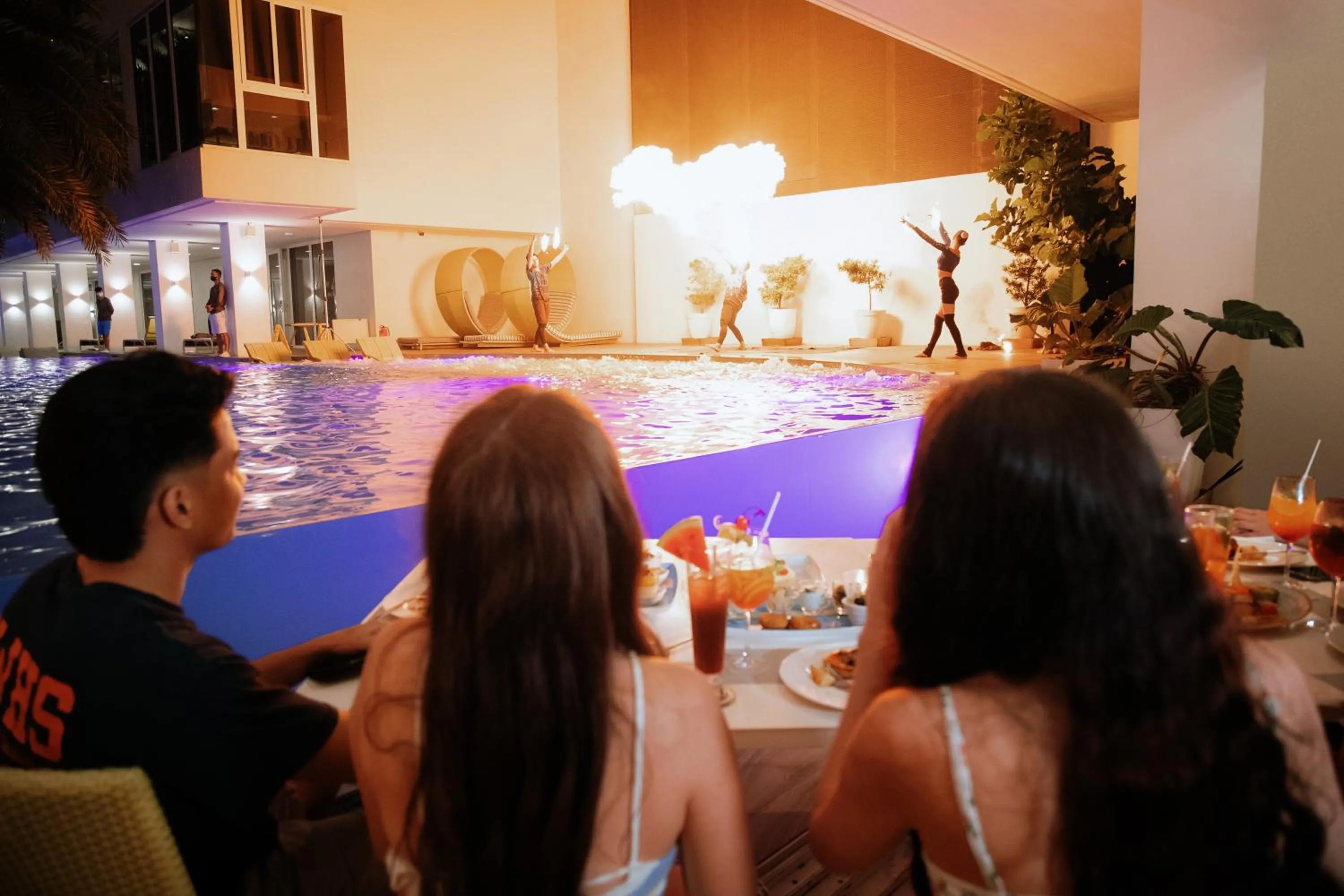 Night in Astoria Current