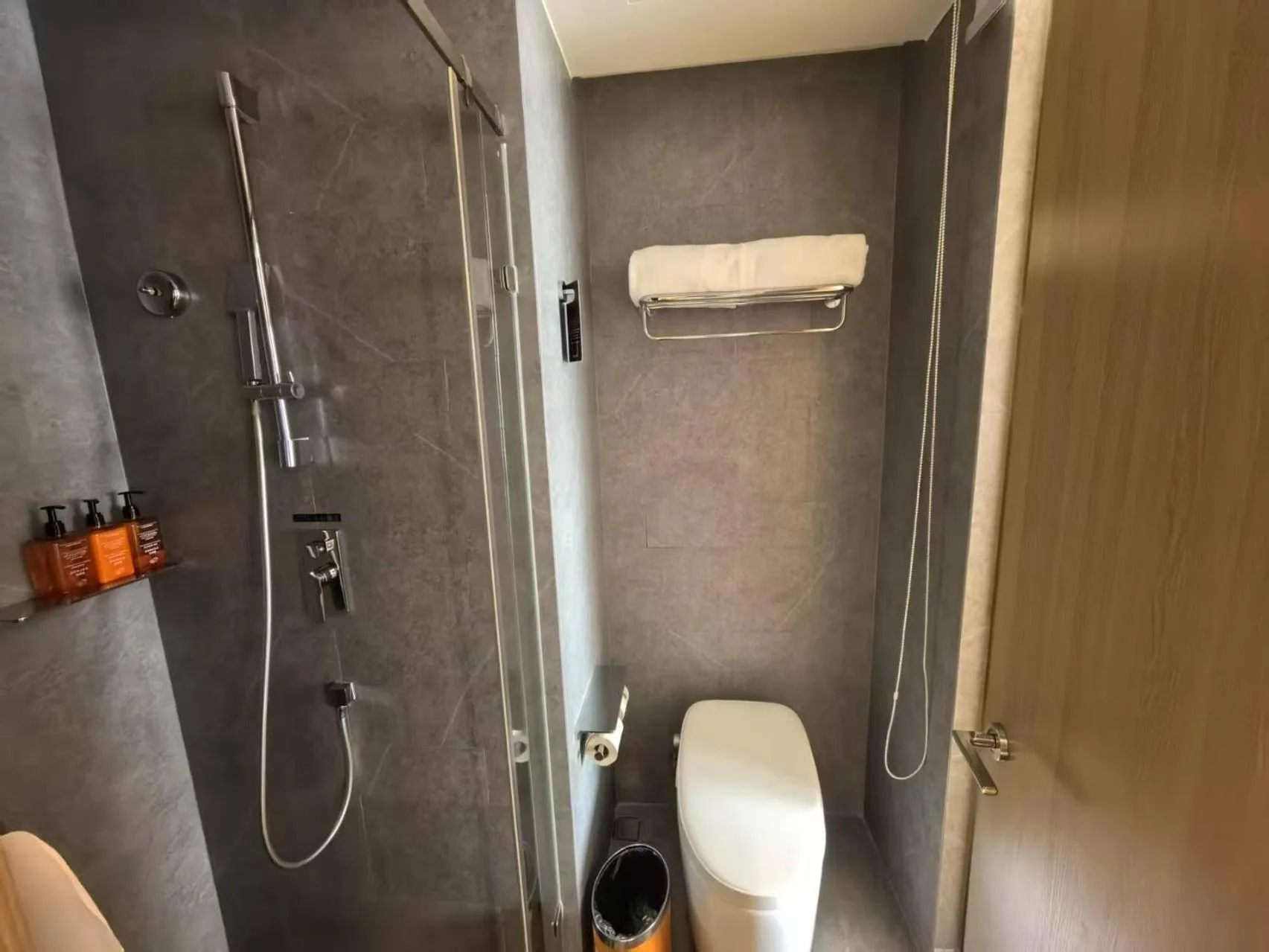 Toilet in Orange Hotel Beijing South Railway Station South Square