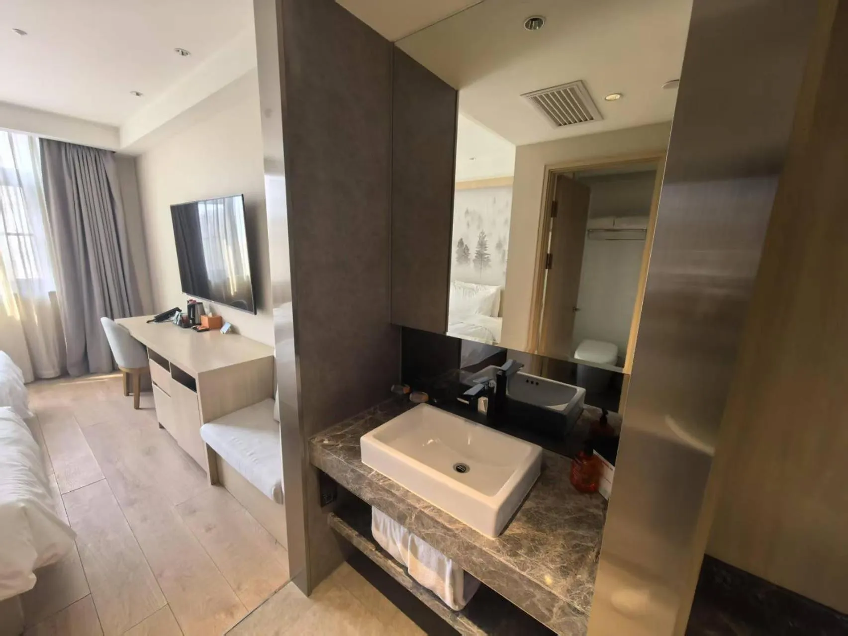 Bedroom, Bed in Orange Hotel Beijing South Railway Station South Square