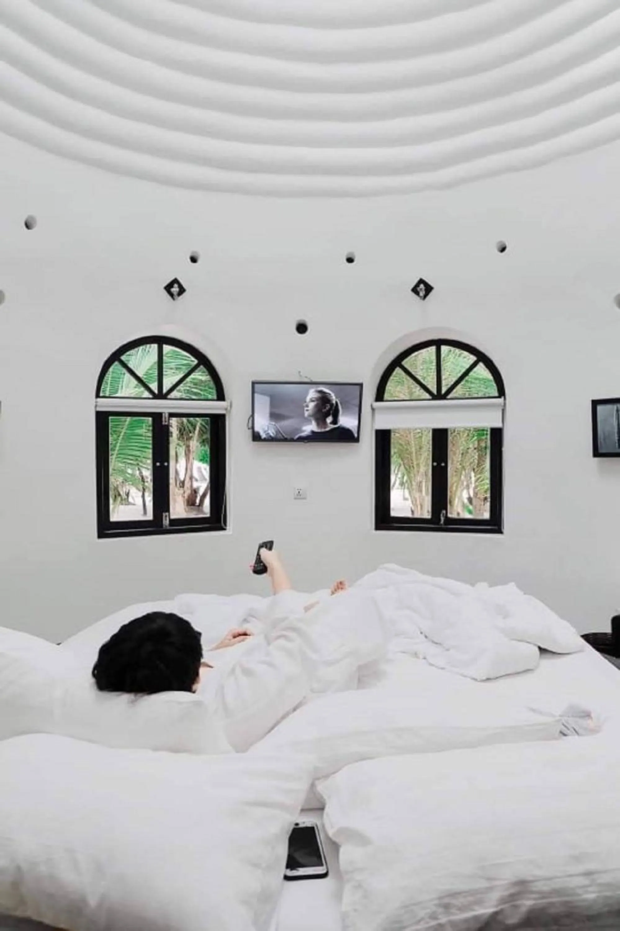 TV and multimedia, Bed in Moonlight Resort