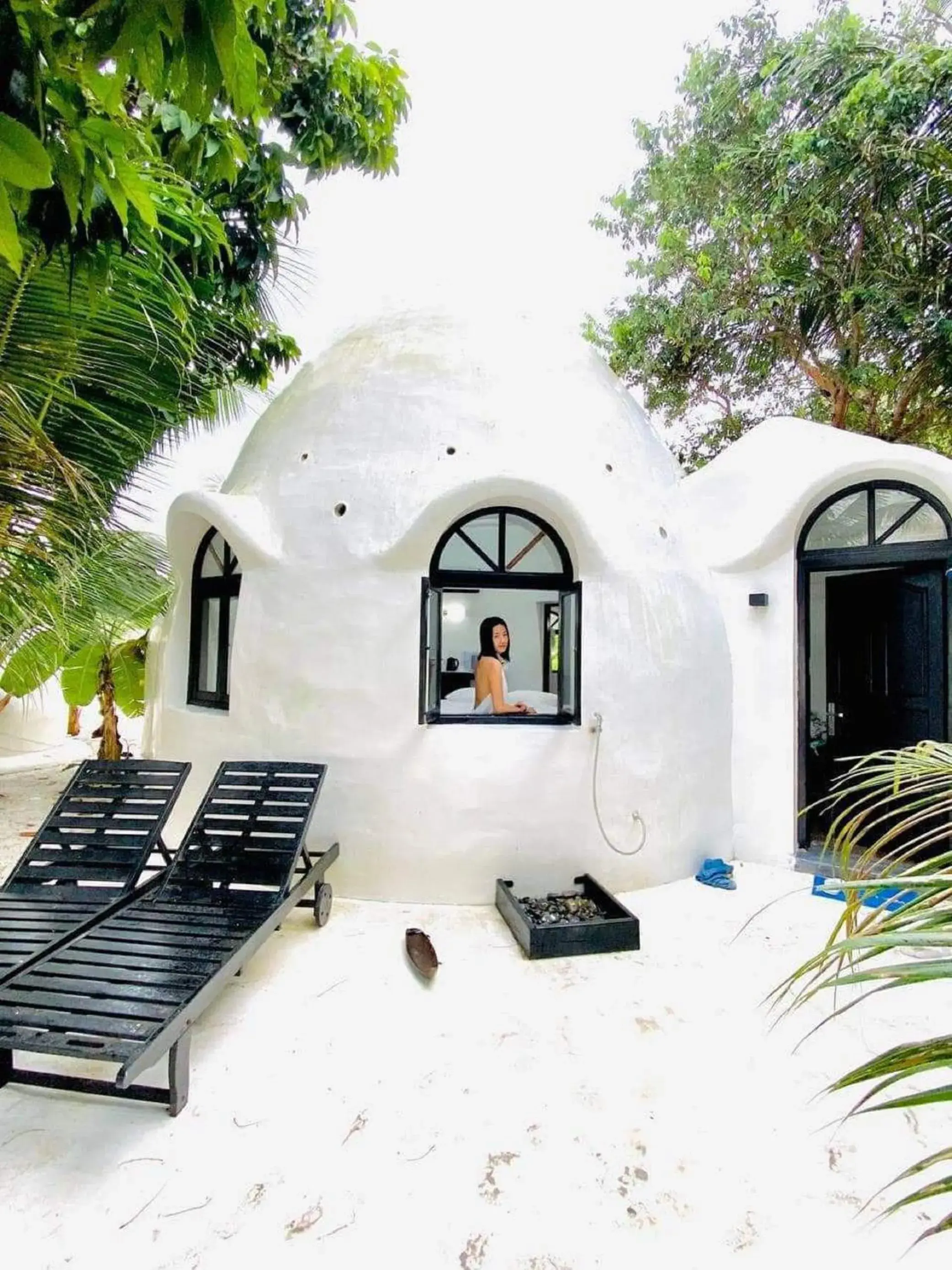 Property building in Moonlight Resort Property building in Moonlight Resort