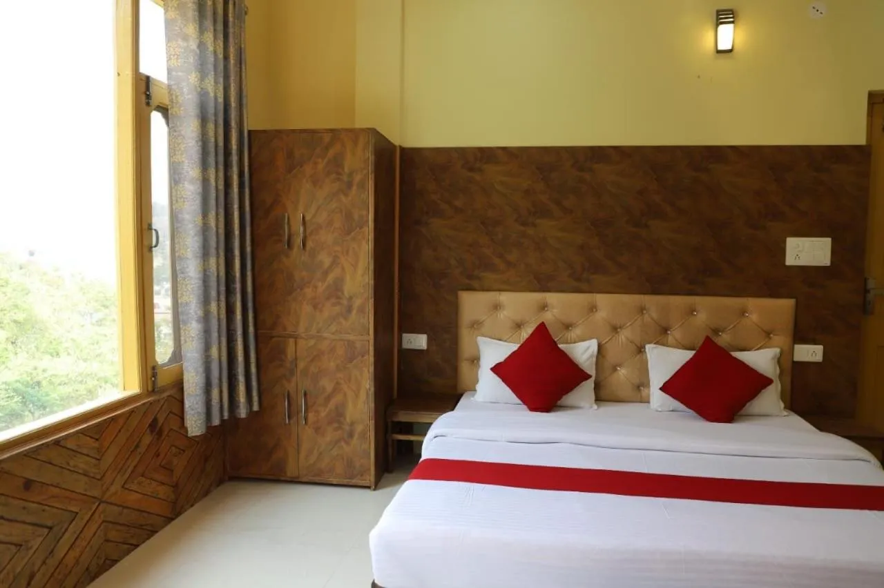 Bed in The Mountain Paradise