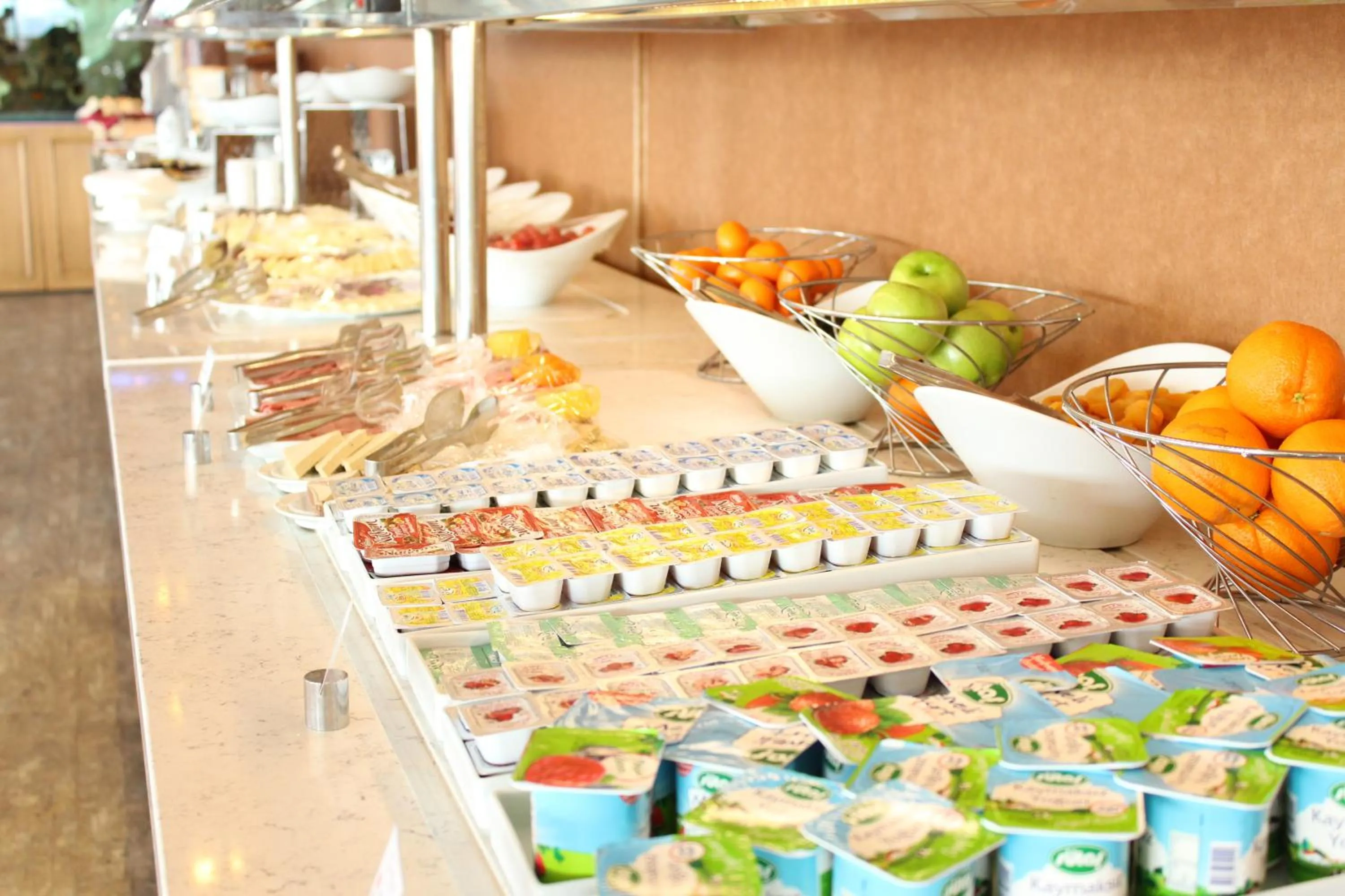 Buffet breakfast in Svalinn Hotel