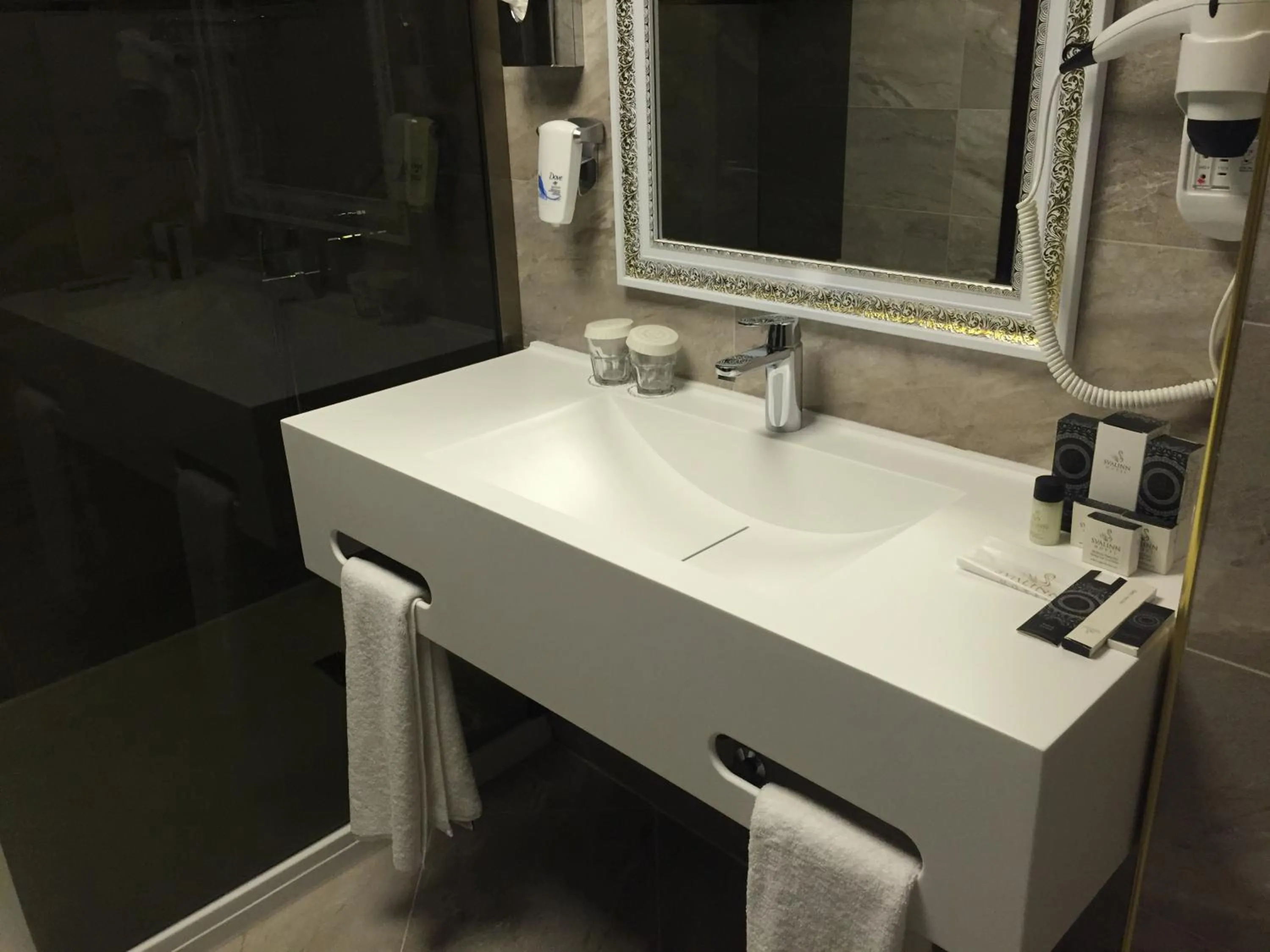 Bathroom in Svalinn Hotel