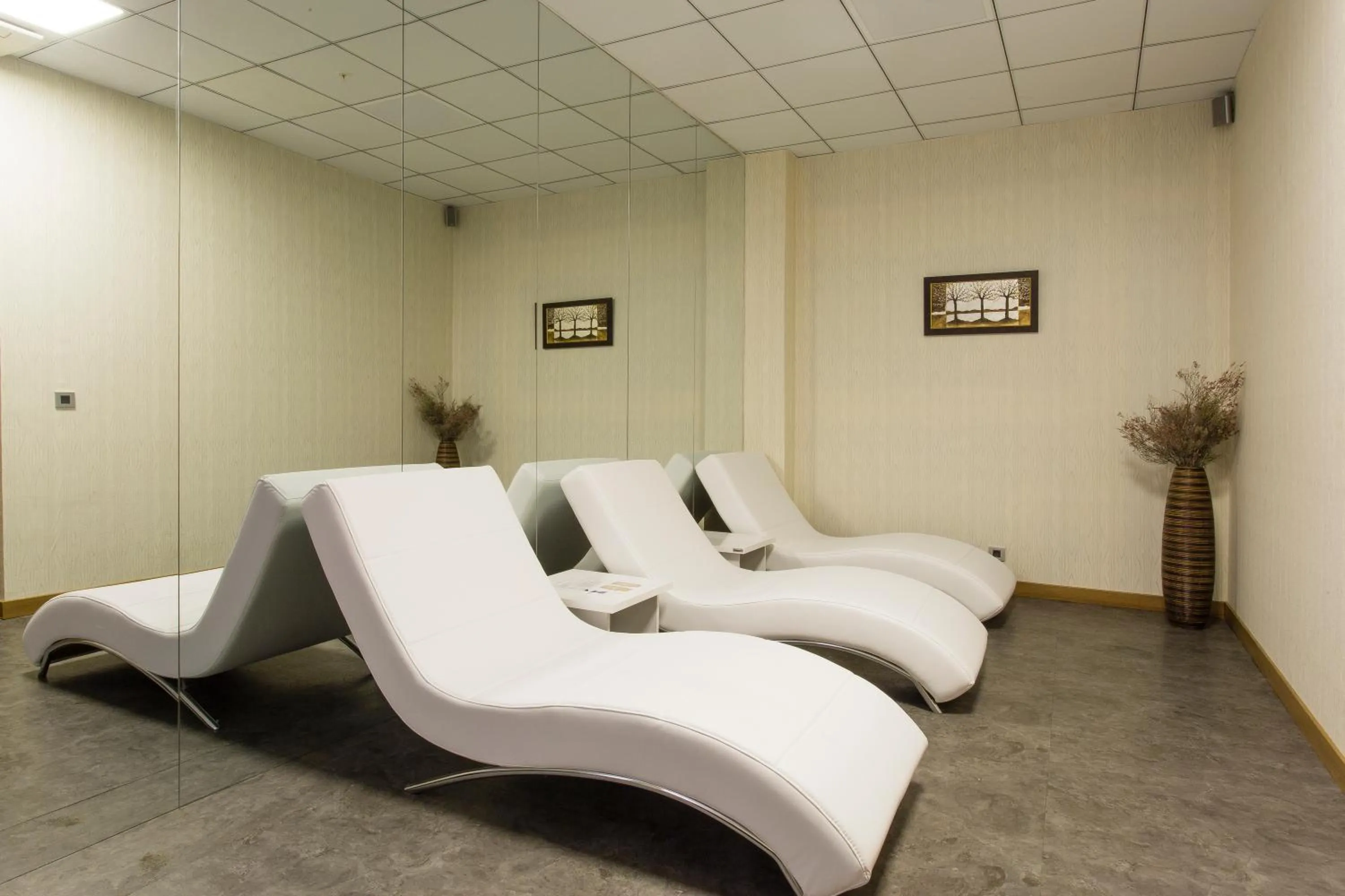 Spa and wellness centre/facilities in Svalinn Hotel