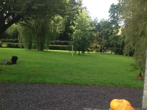 Property building in Maison d'Eclaibes