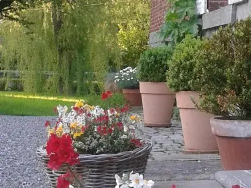 Property building in Maison d'Eclaibes Property building in Maison d'Eclaibes