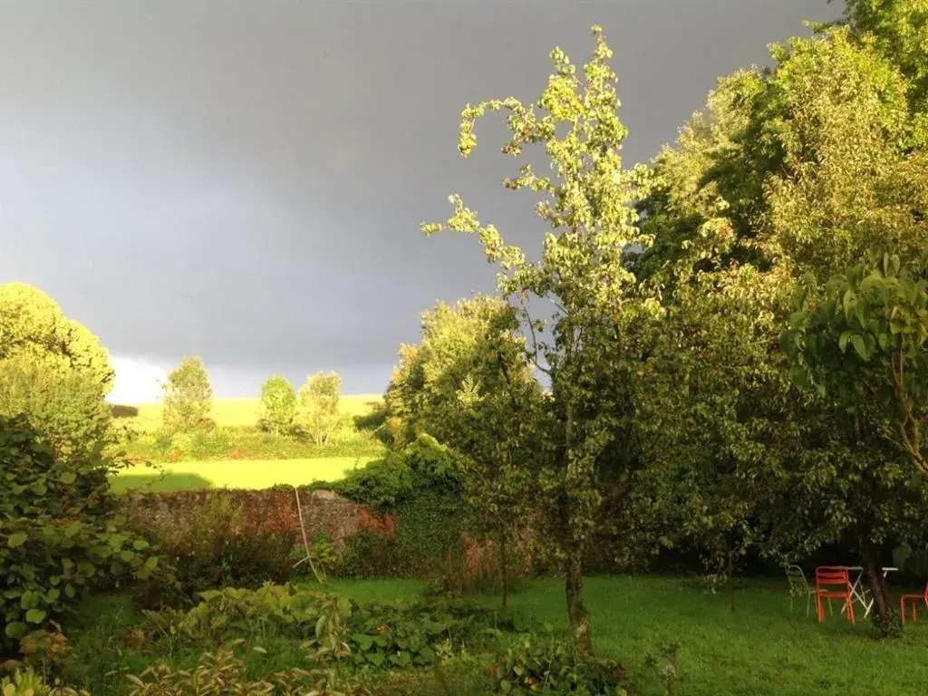 Property building in Maison d'Eclaibes Property building in Maison d'Eclaibes