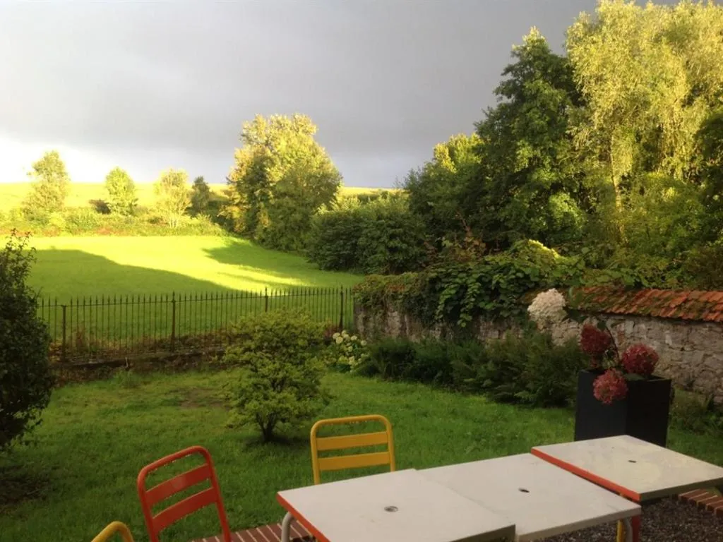 Property building in Maison d'Eclaibes