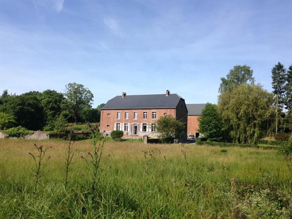 Property building in Maison d'Eclaibes