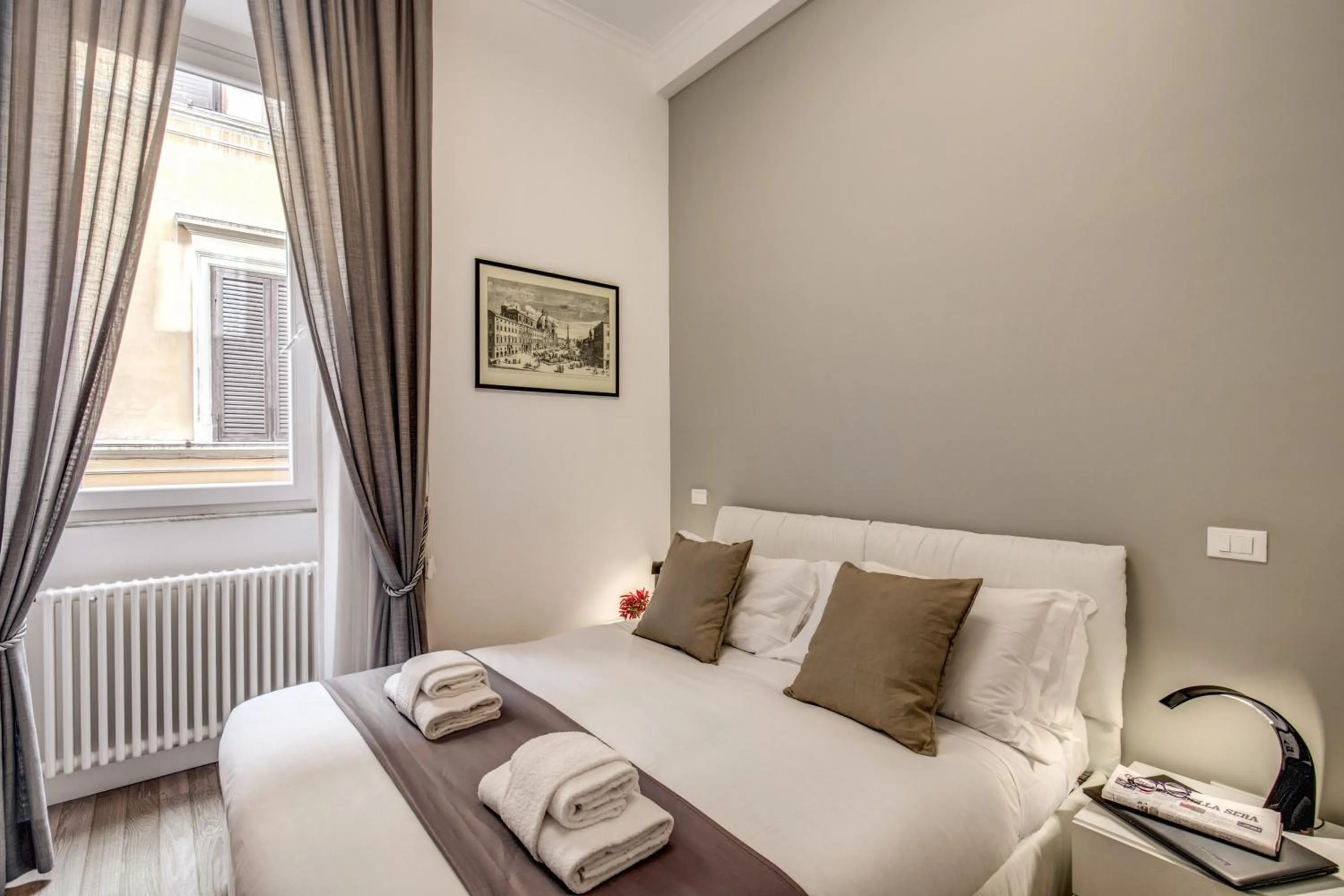 Day, Bed in Orange Suites