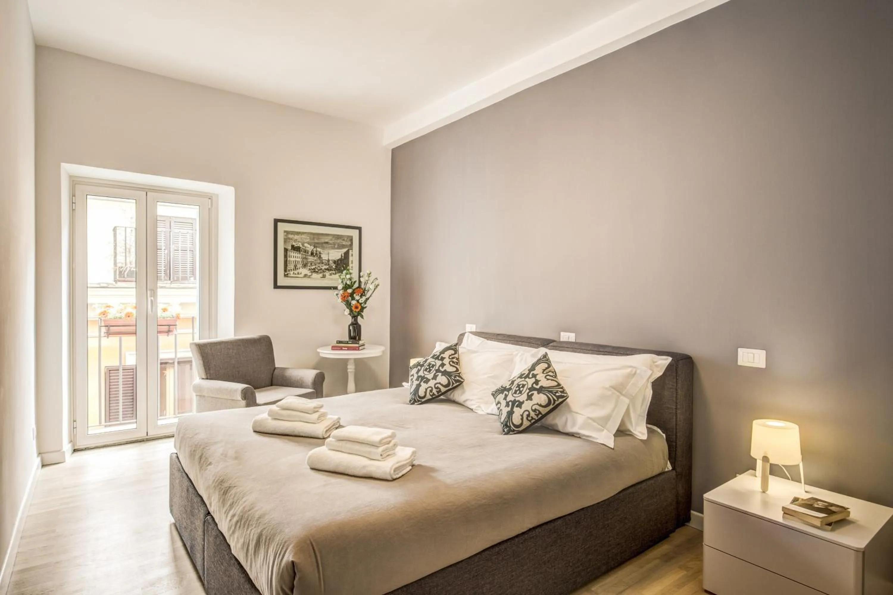 Bedroom, Bed in Orange Suites