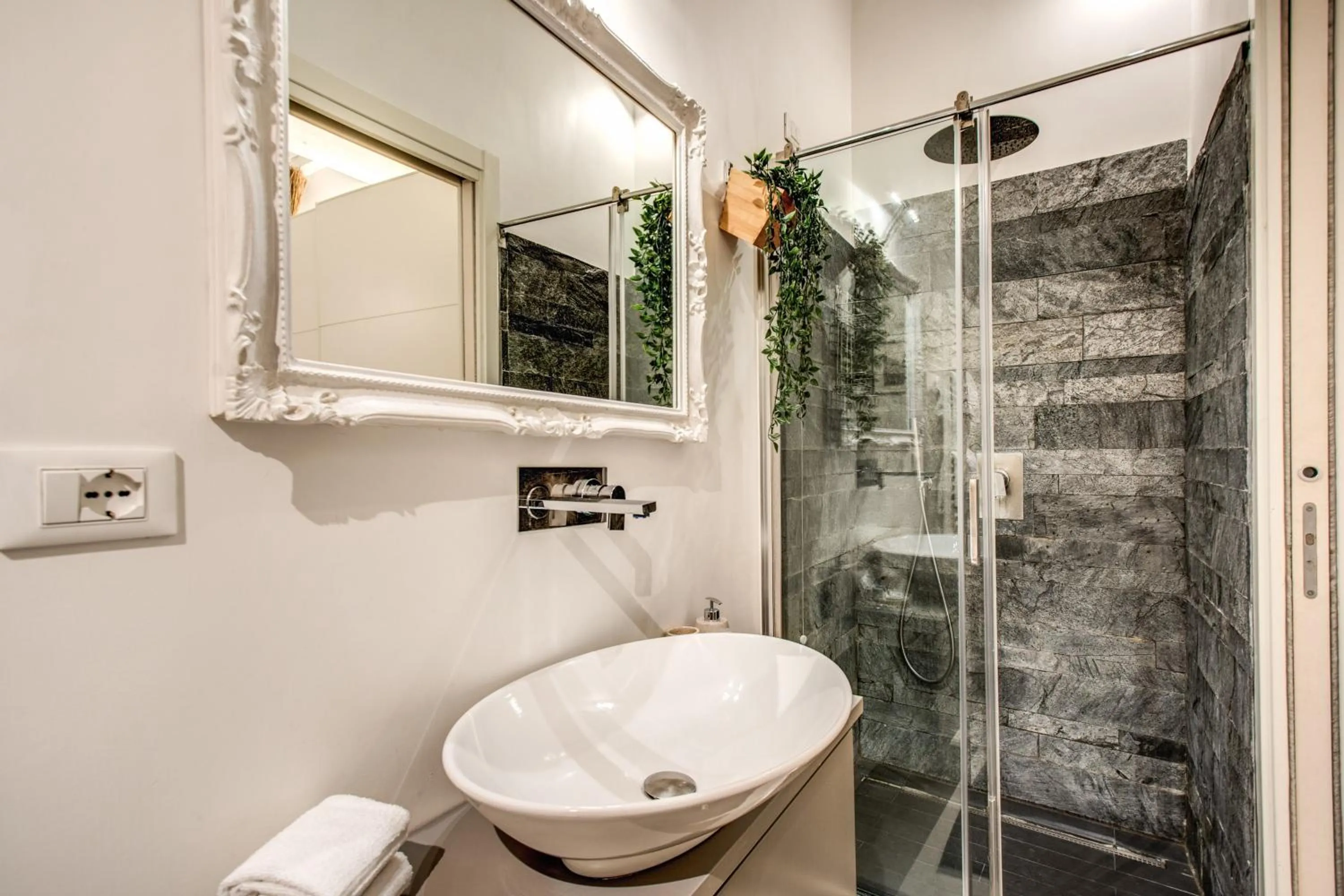 Shower in Orange Suites