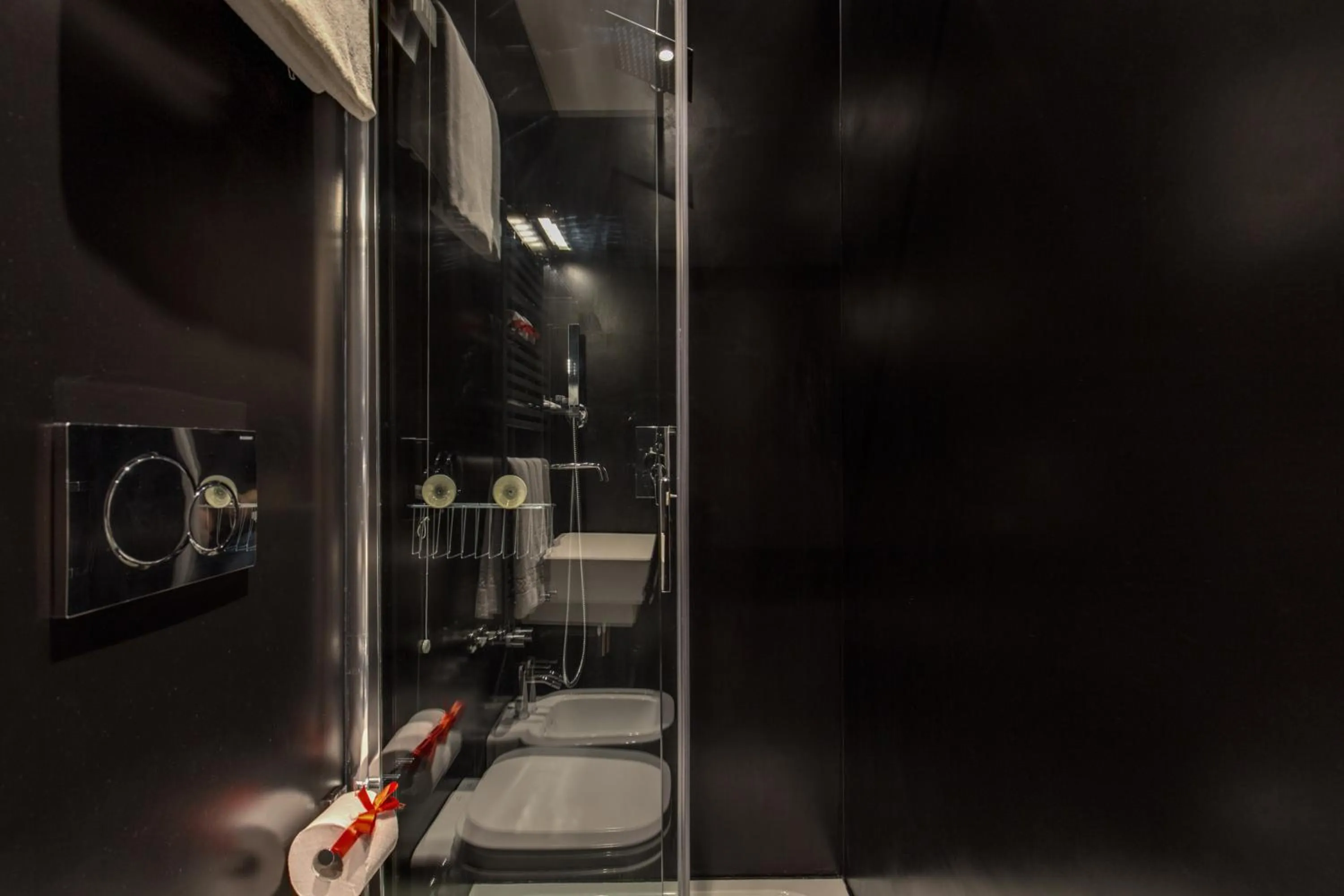 Bathroom in Orange Suites