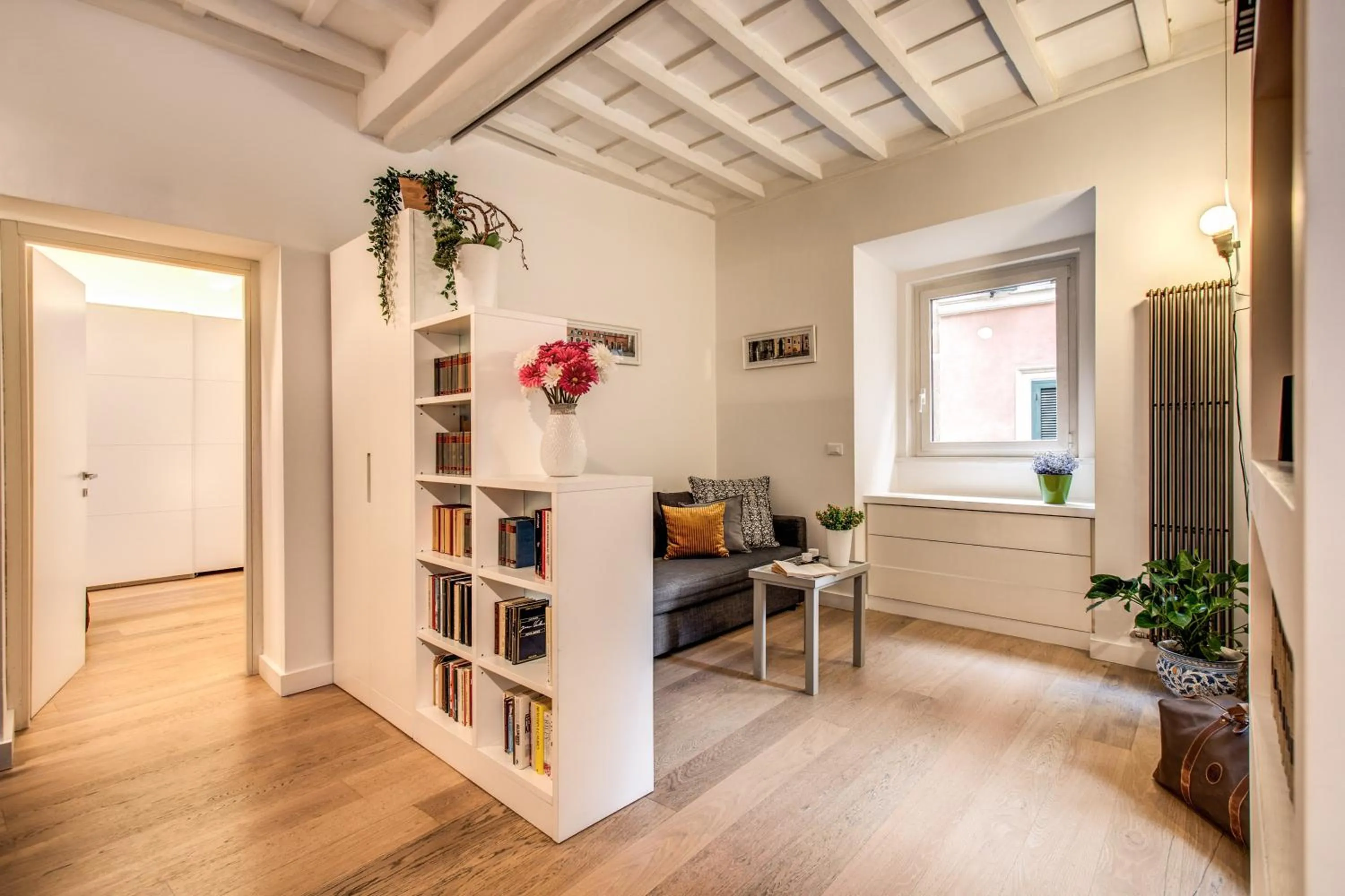 Living room in Orange Suites