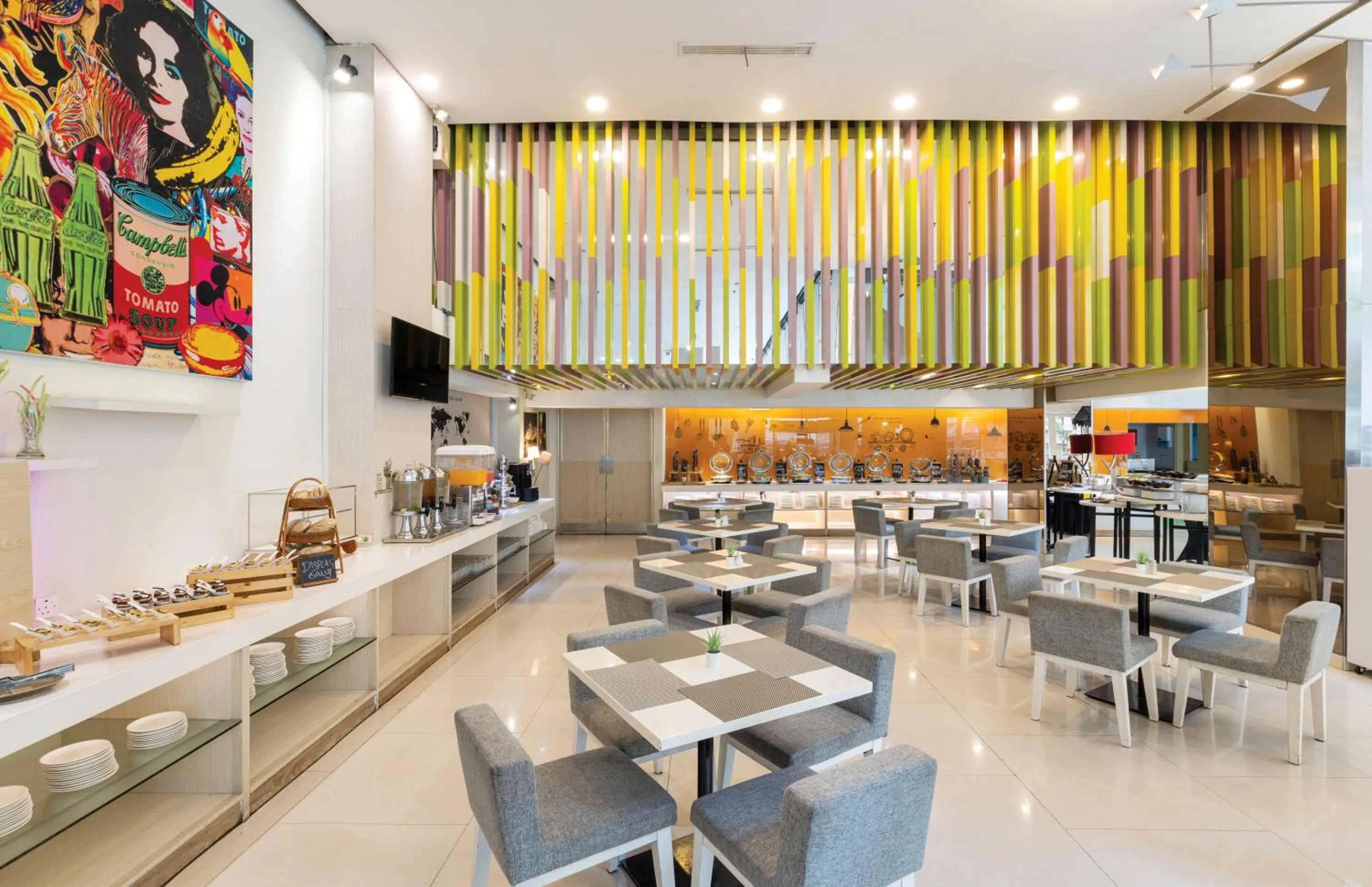 Restaurant/places to eat in Artotel Harmoni Jakarta