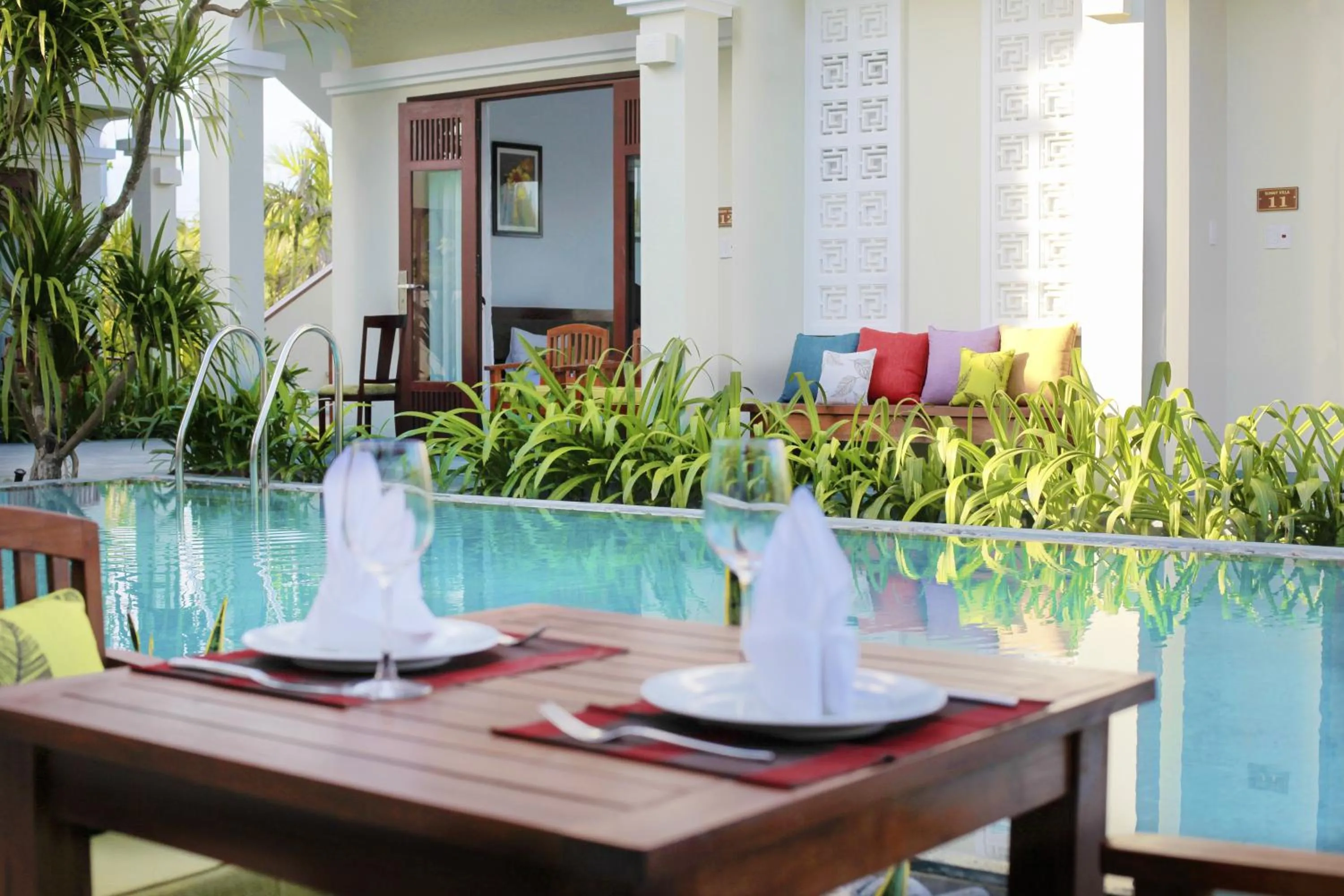 Restaurant/places to eat in Green Boutique Villa