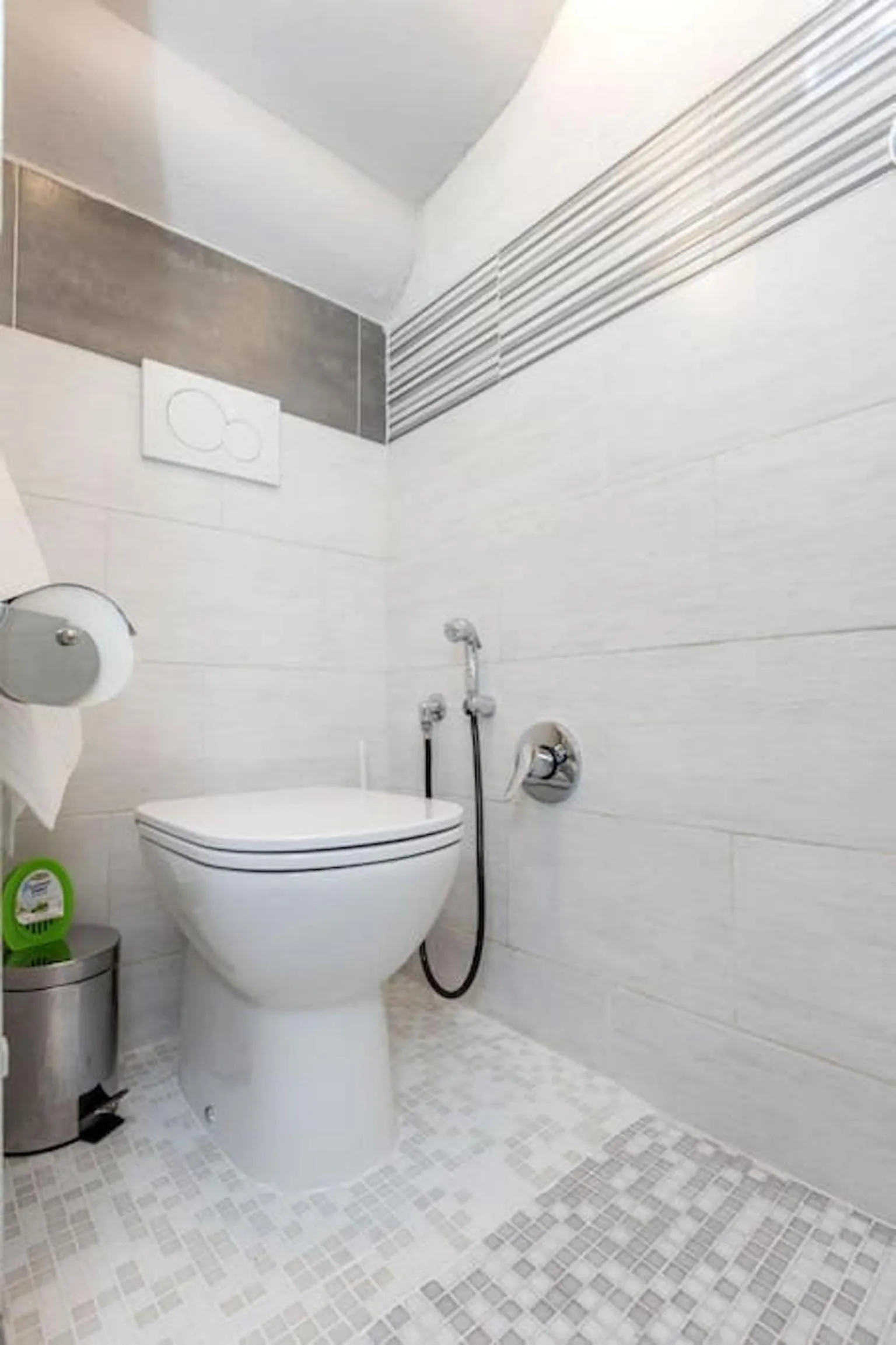 Toilet in Edo