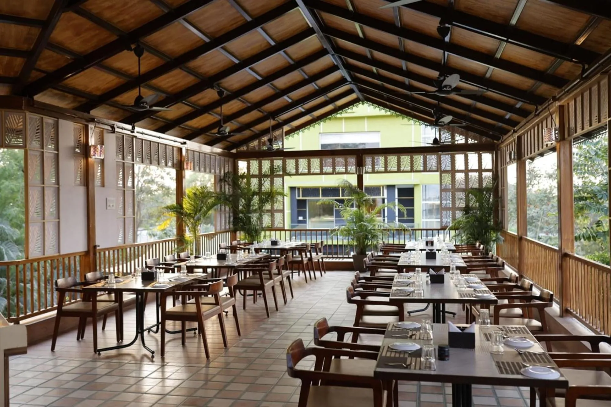 Restaurant/places to eat in Hotel Pooja Garden, Nanded