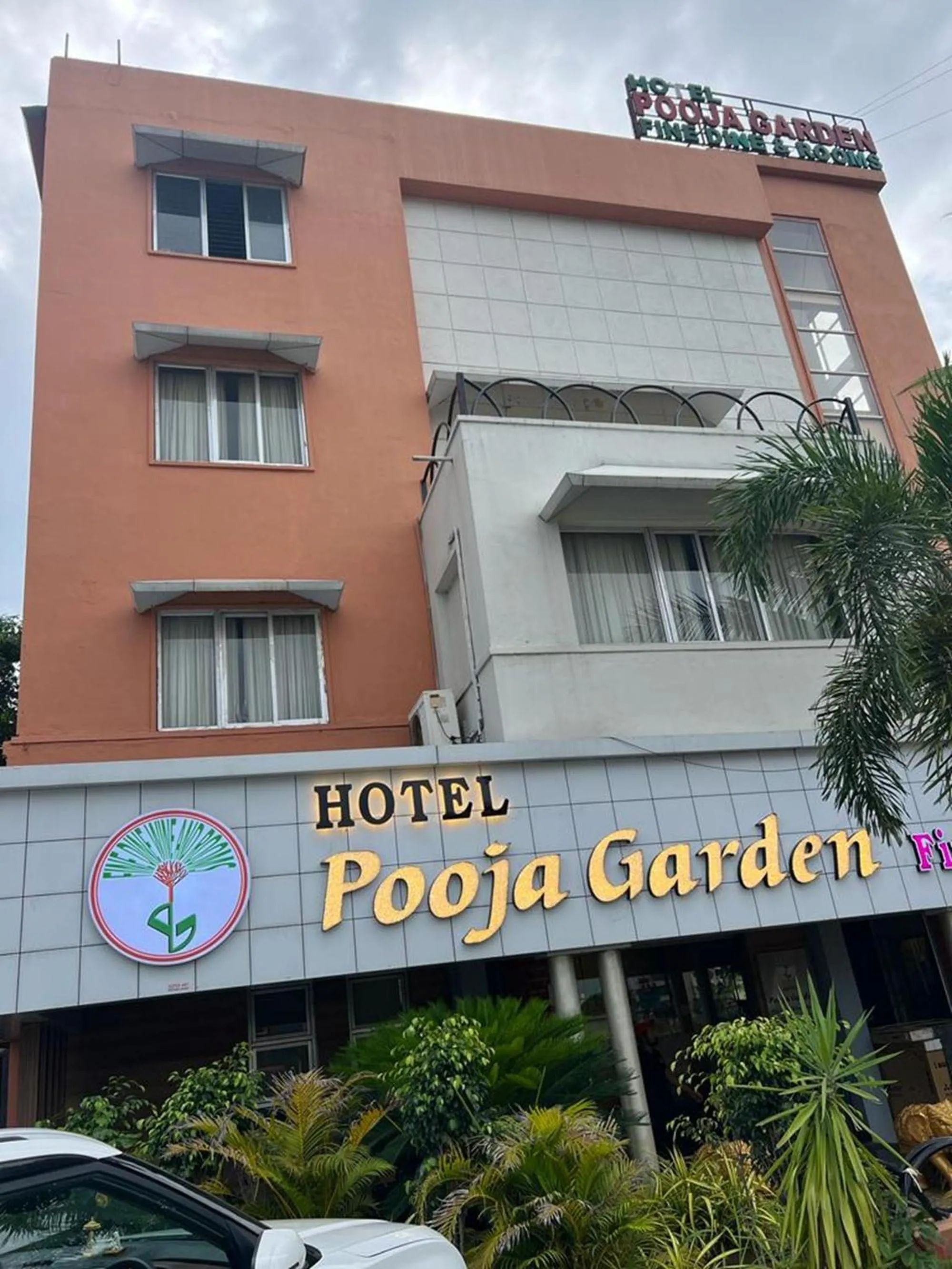 Property building in Hotel Pooja Garden, Nanded