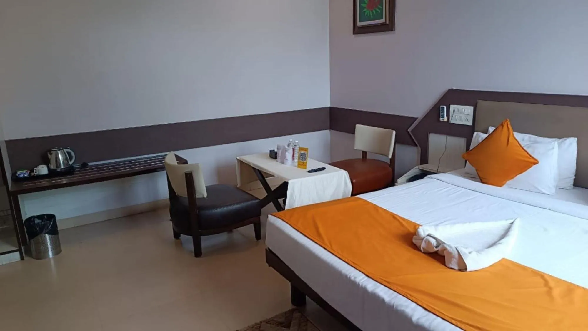 Bed in Hotel Pooja Garden, Nanded