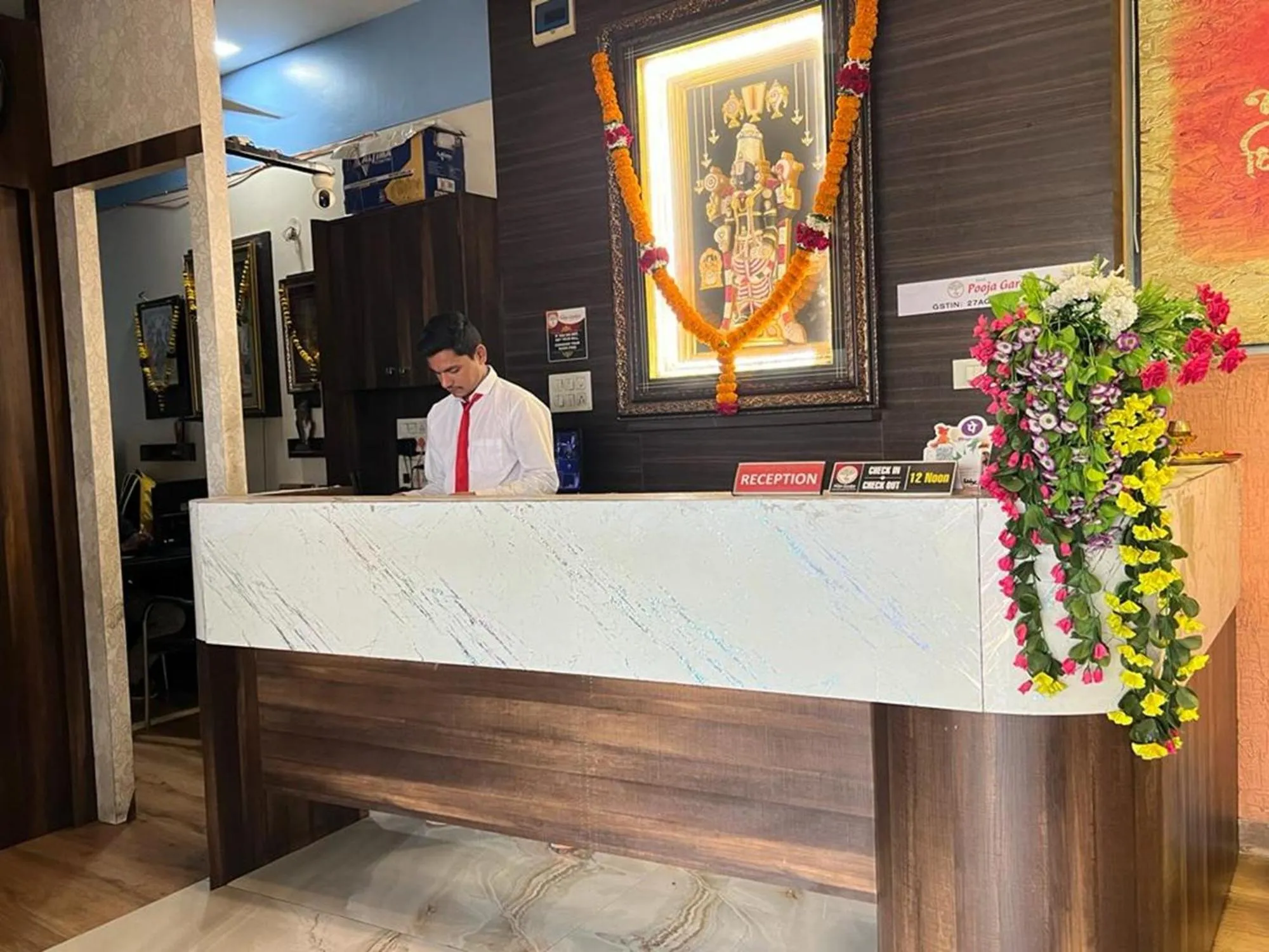 Lobby or reception in Hotel Pooja Garden, Nanded